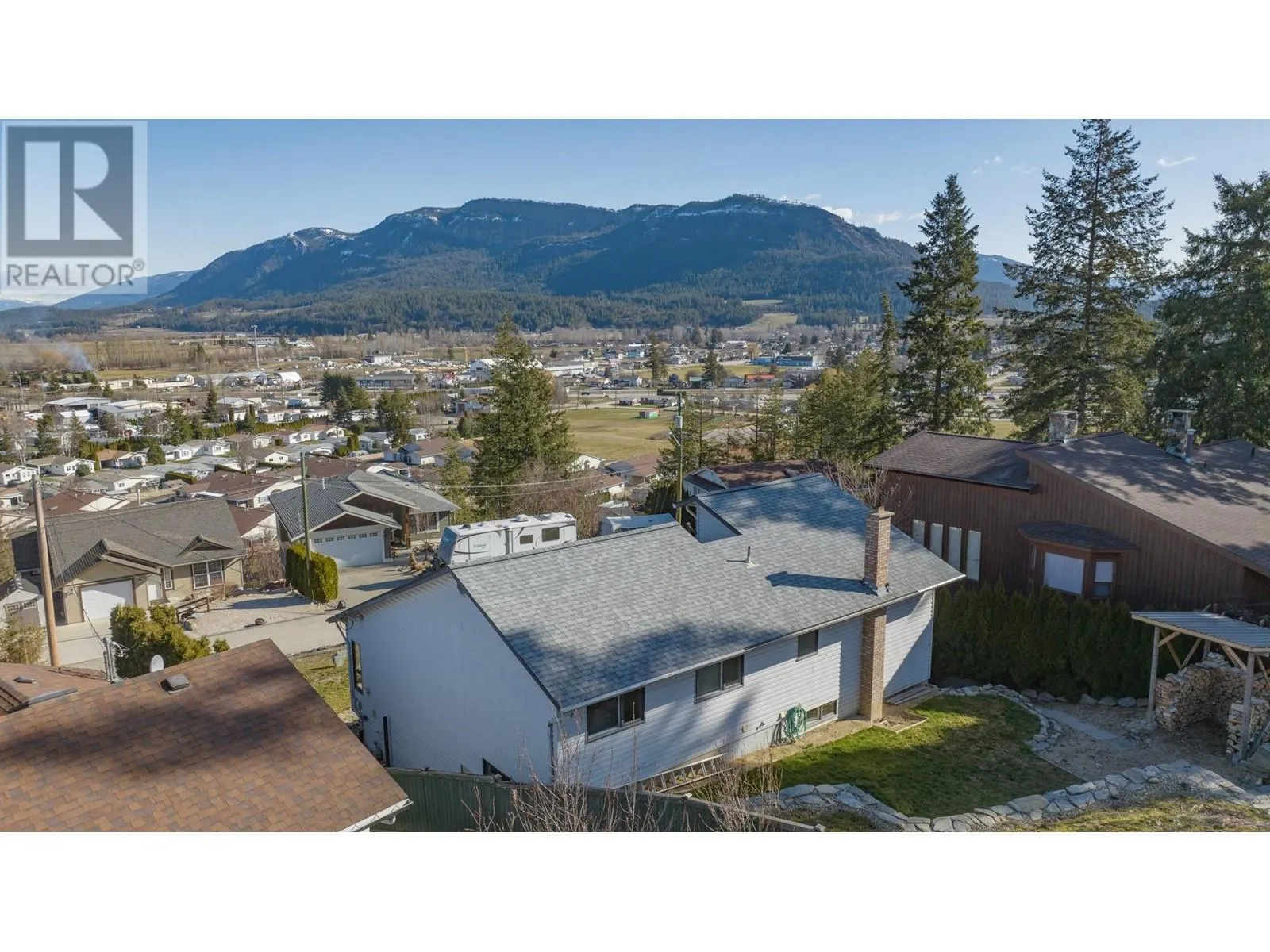 135 Birch Crescent