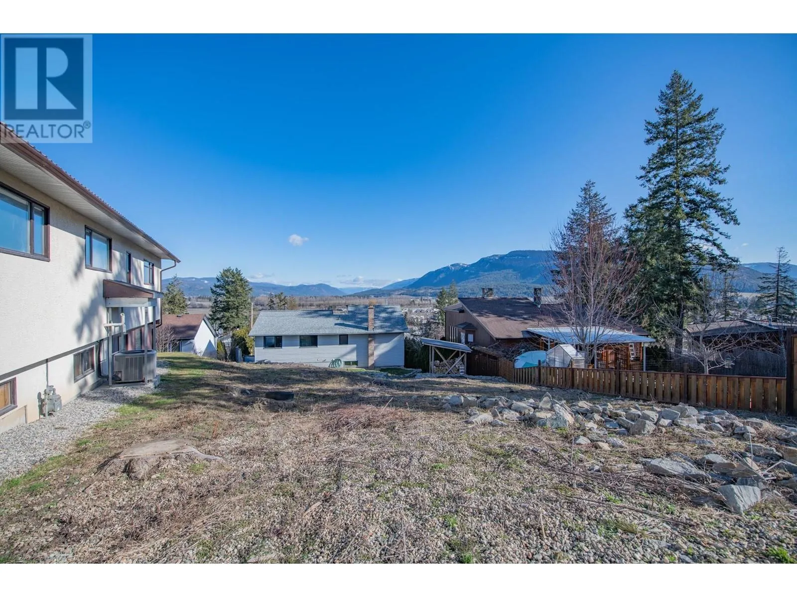 135 Birch Crescent
