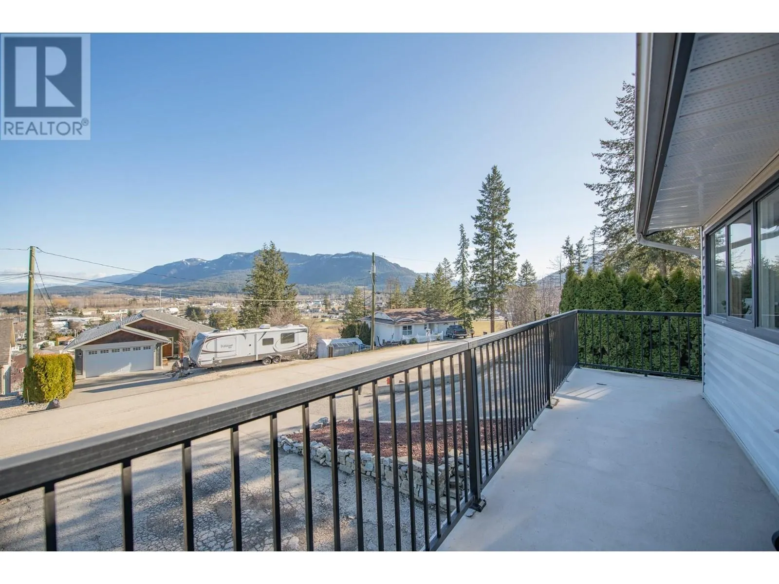 135 Birch Crescent