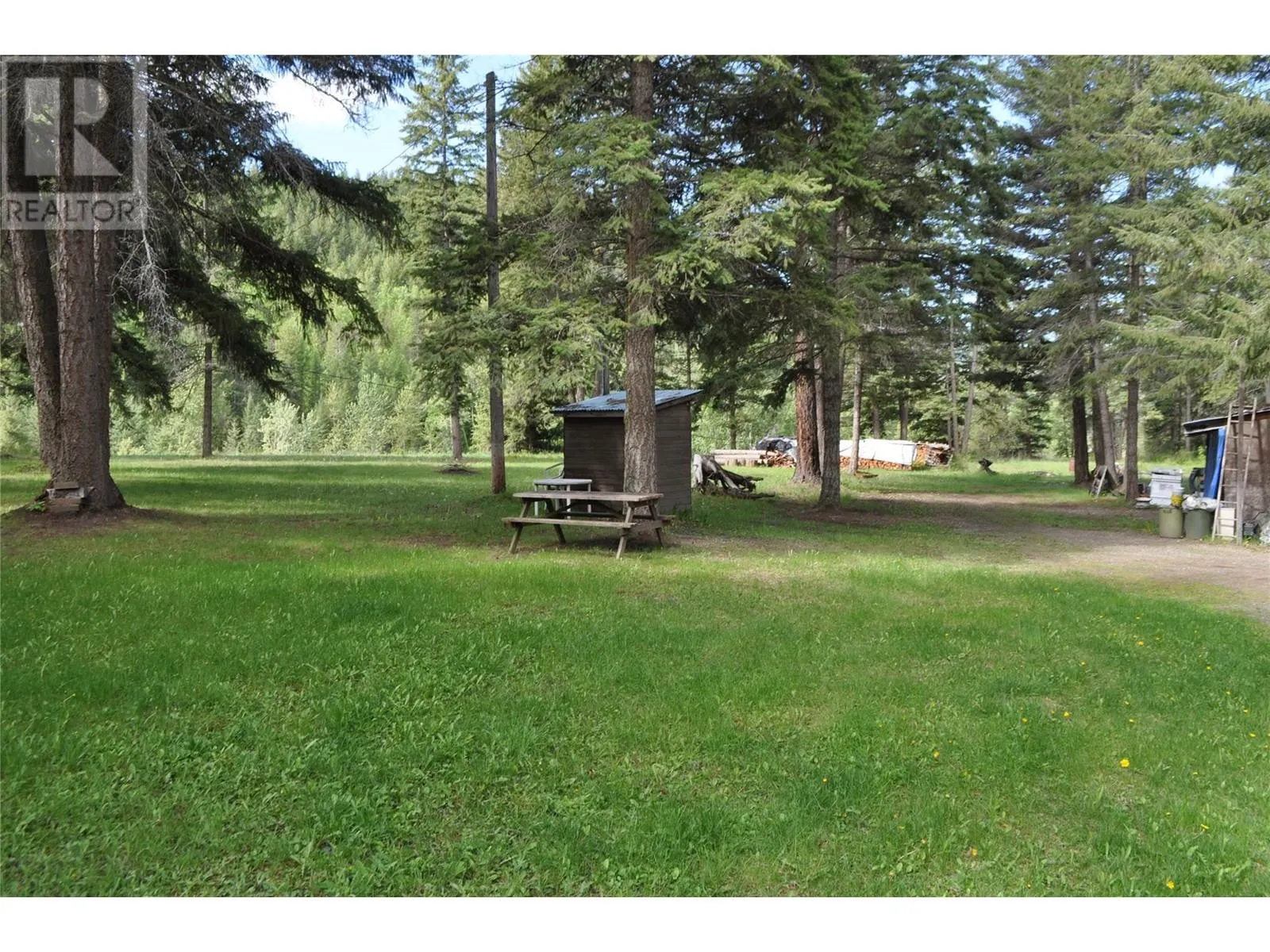 1157 Highway 6 Highway E