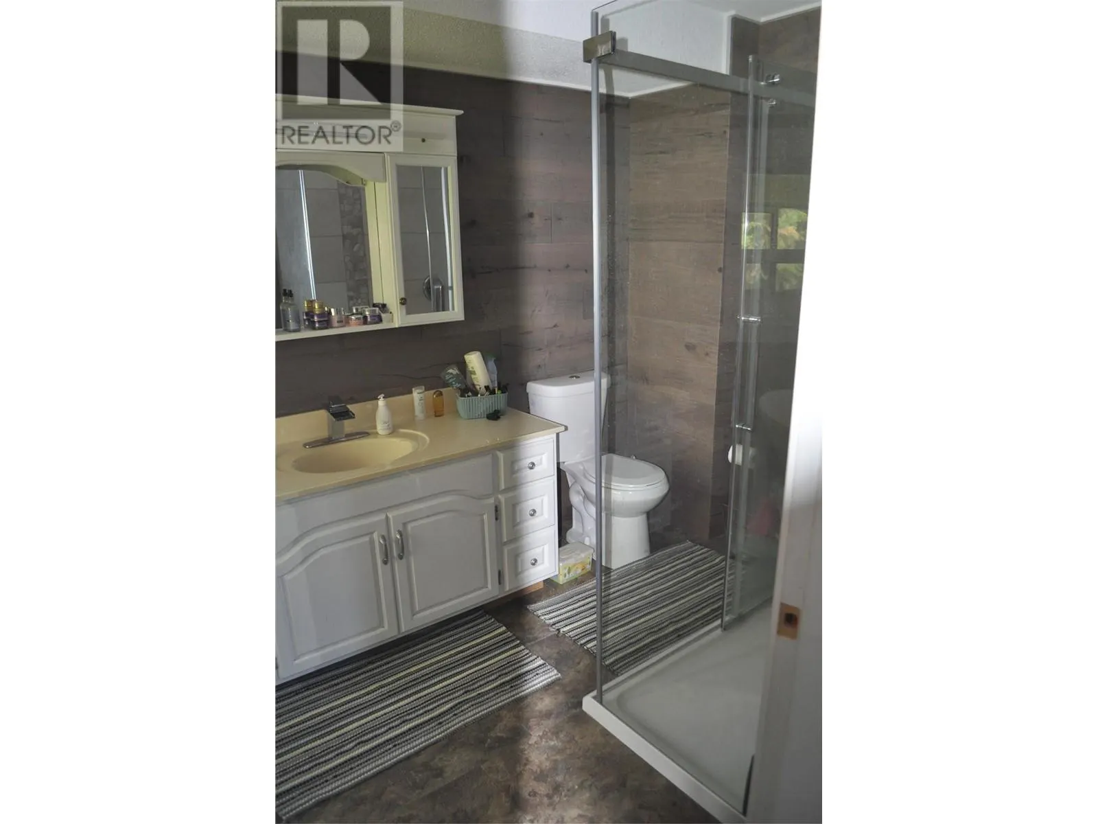 1157 Highway 6 Highway E