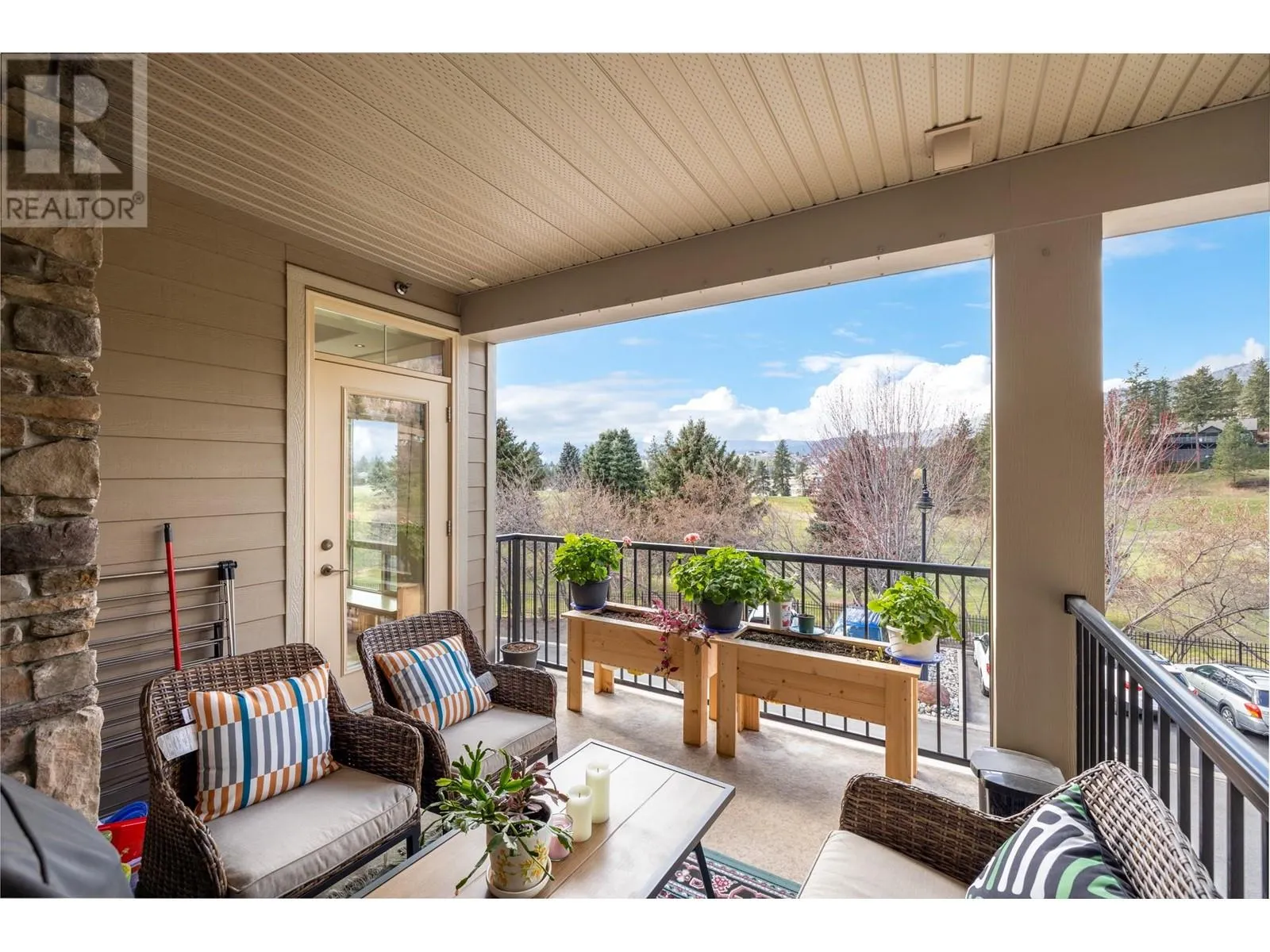 2770 Auburn Road Unit# 202