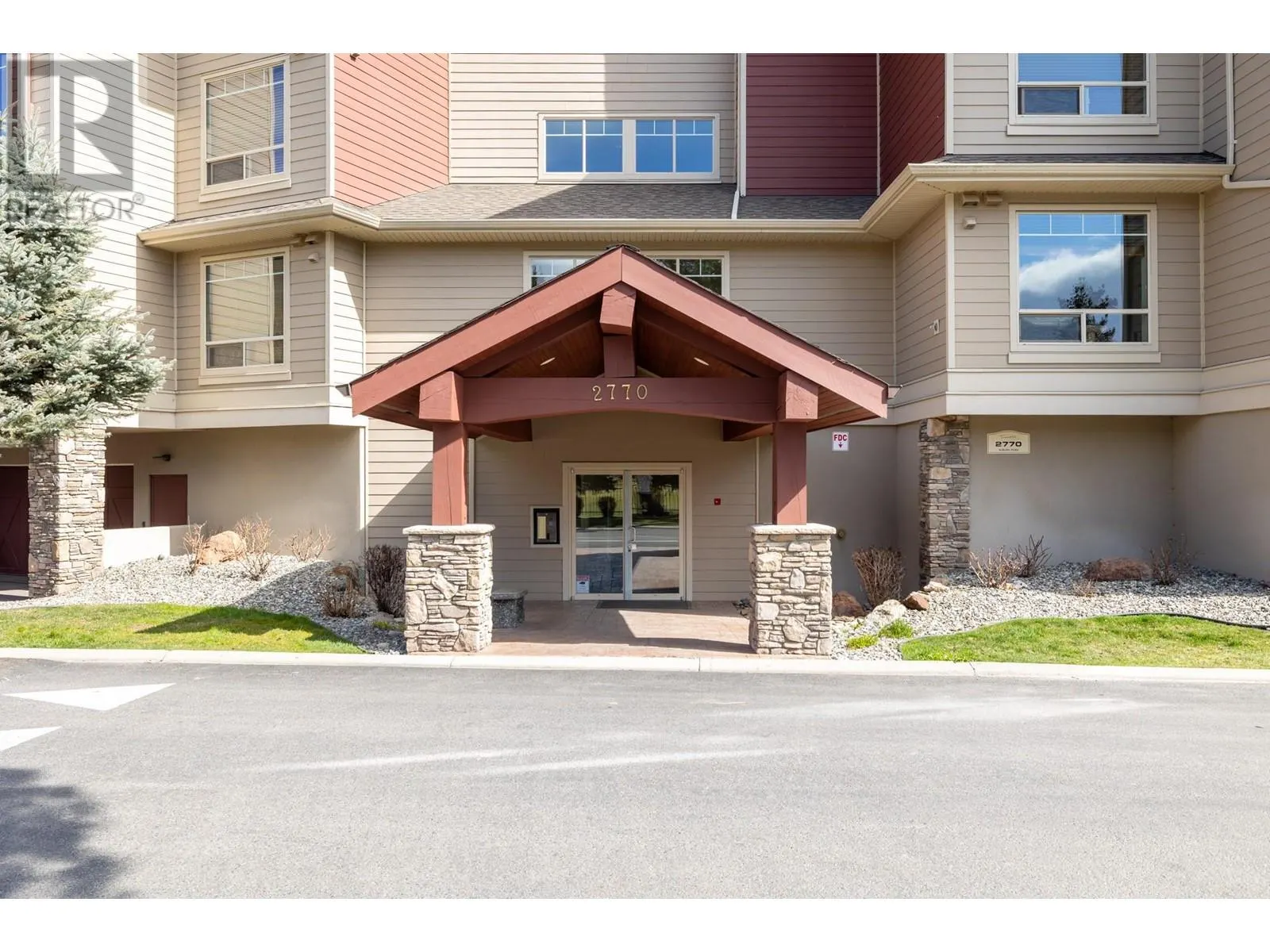 2770 Auburn Road Unit# 202