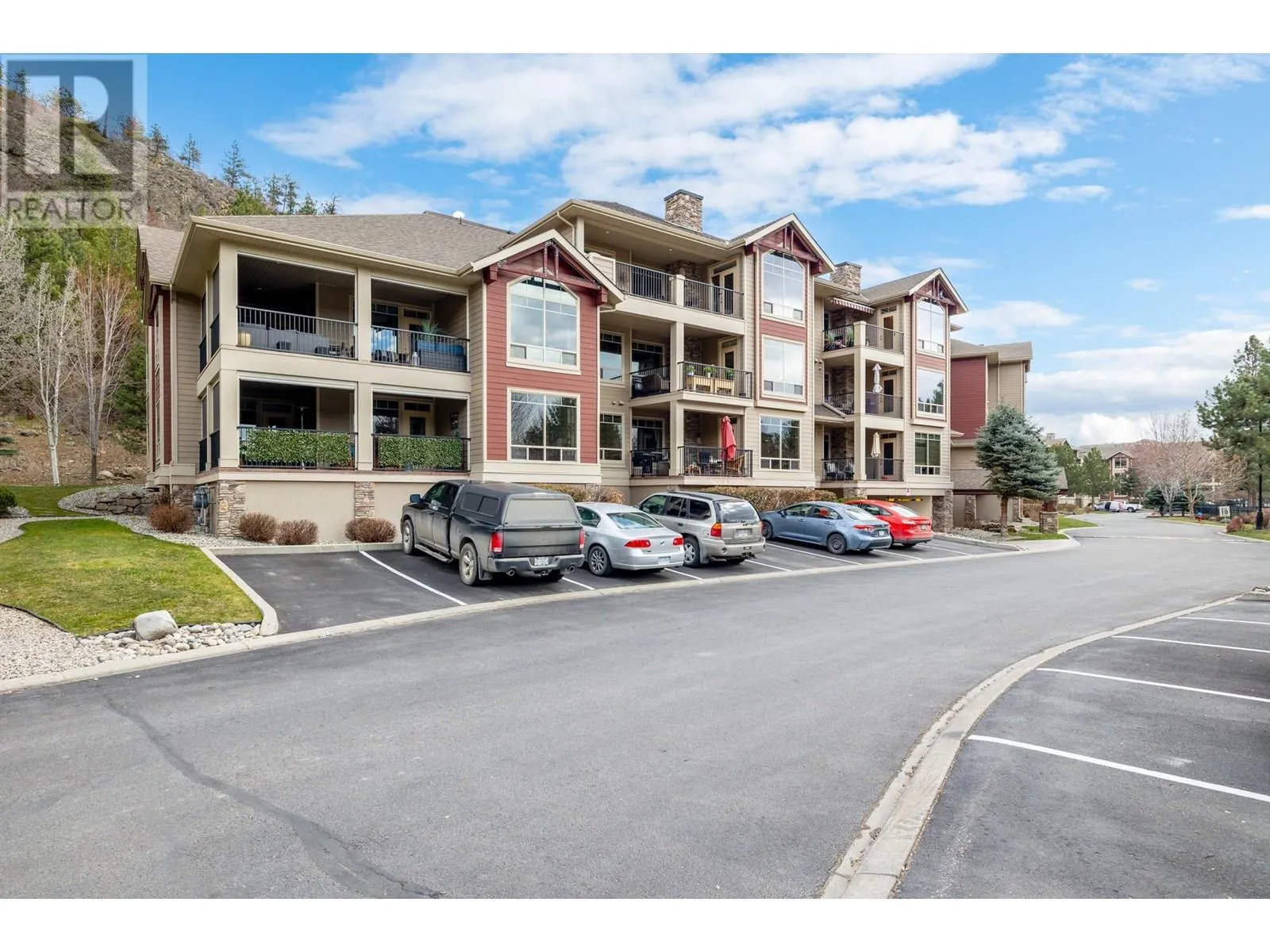 2770 Auburn Road Unit# 202