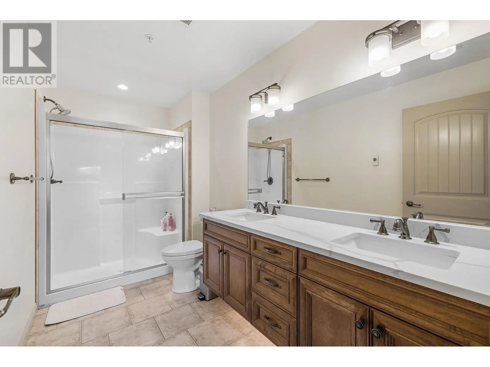 2770 Auburn Road Unit# 202