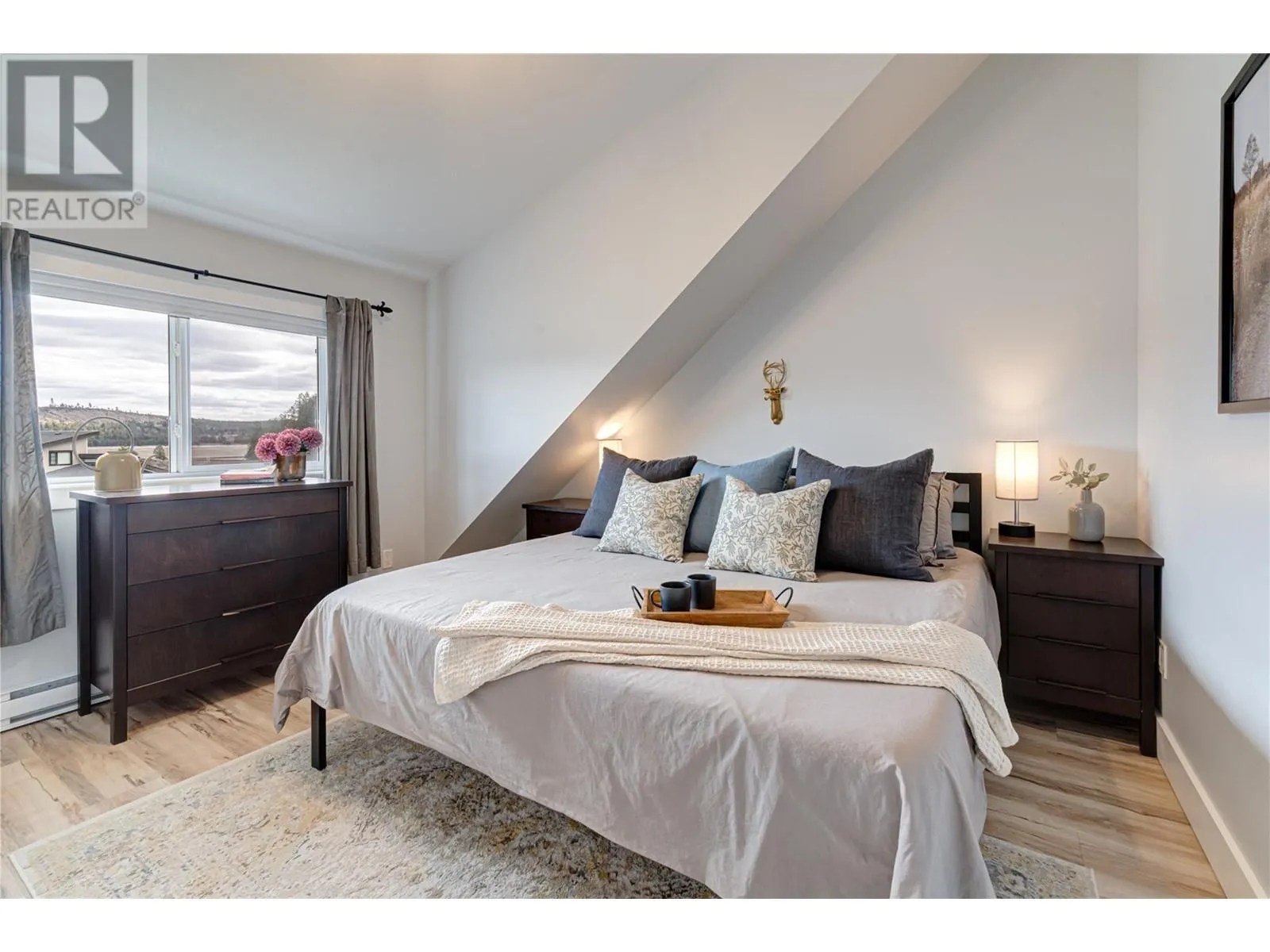 6324 LAURIER Avenue Unit# 18