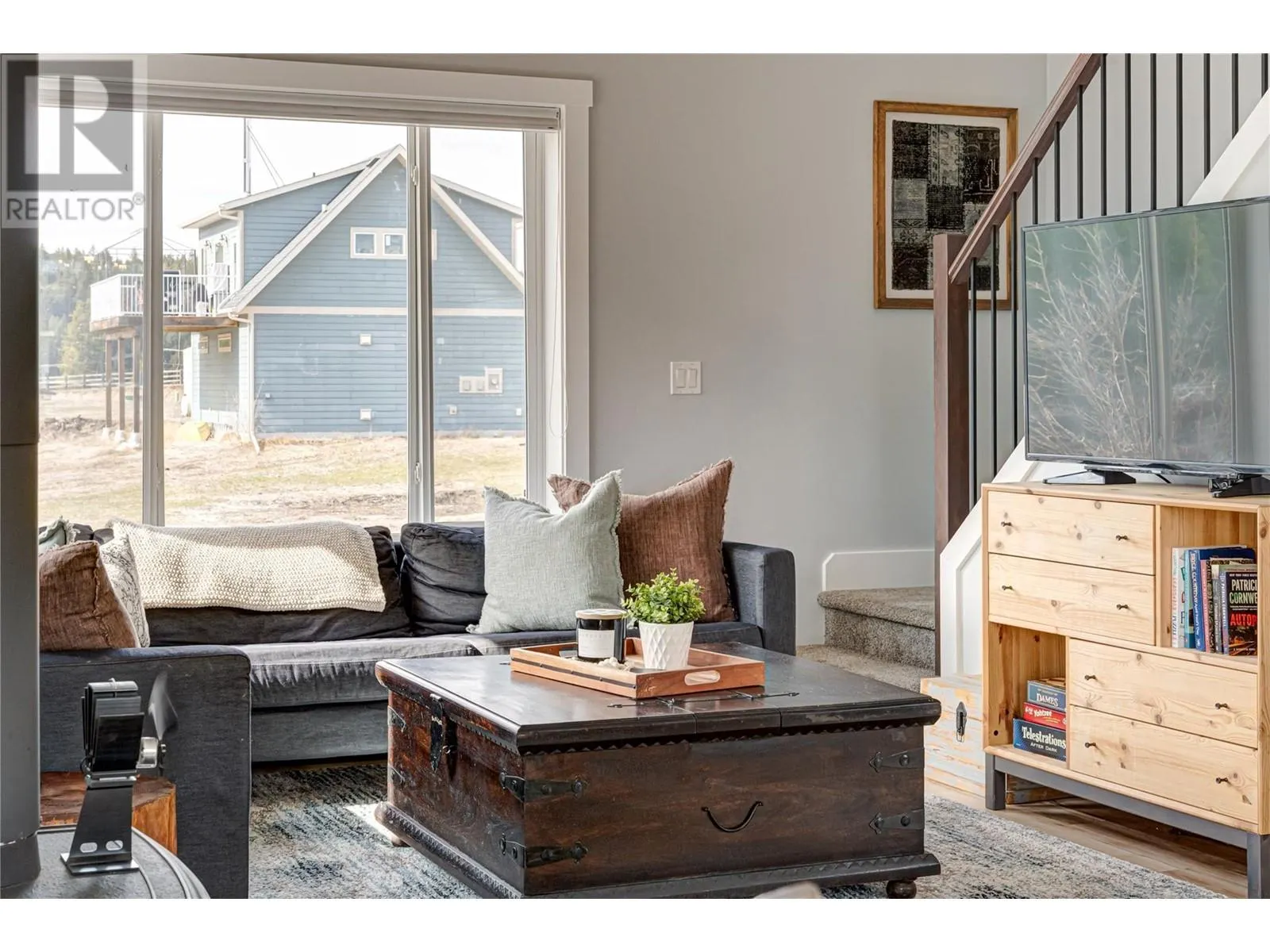 6324 LAURIER Avenue Unit# 18