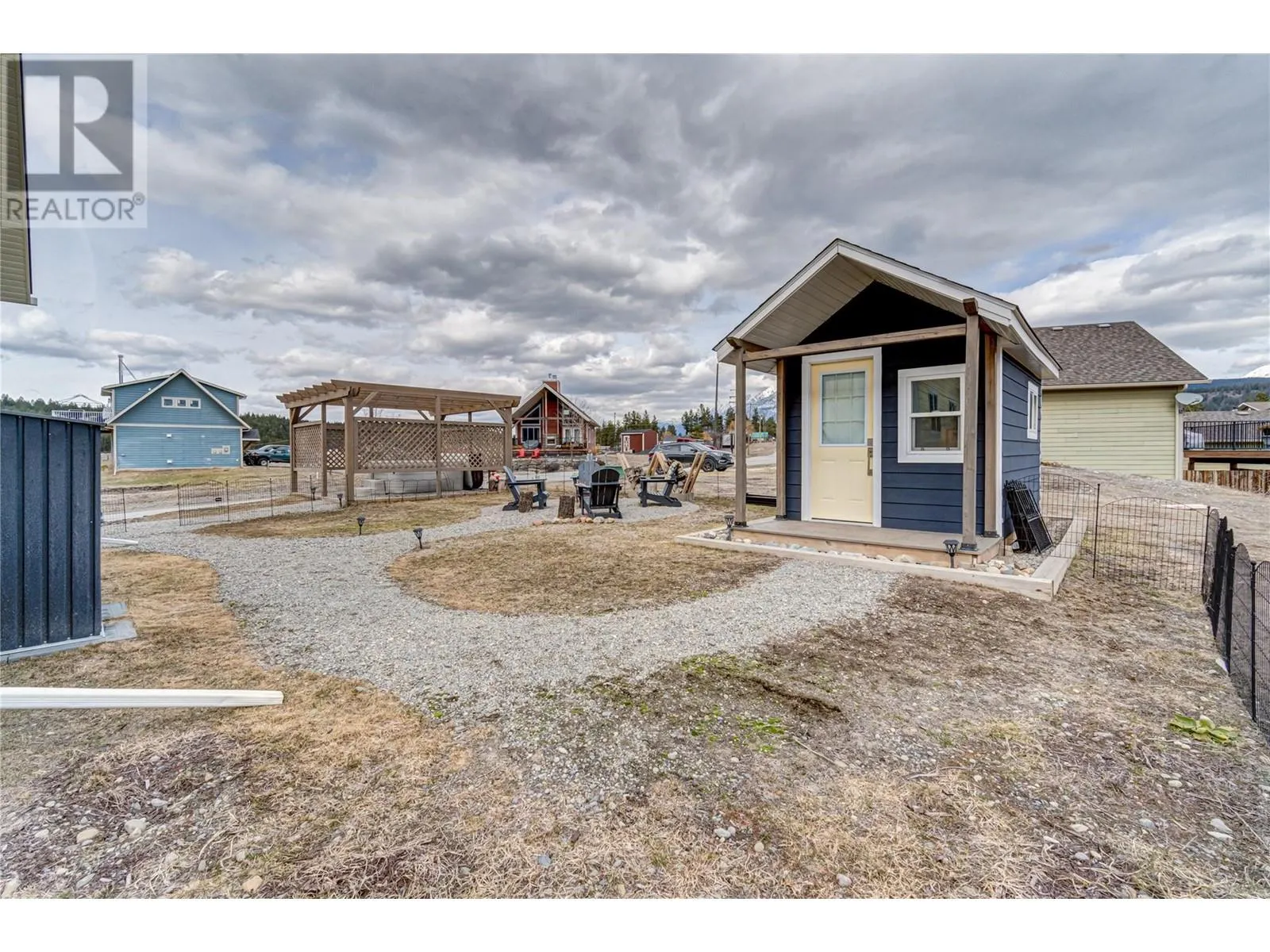 6324 LAURIER Avenue Unit# 18