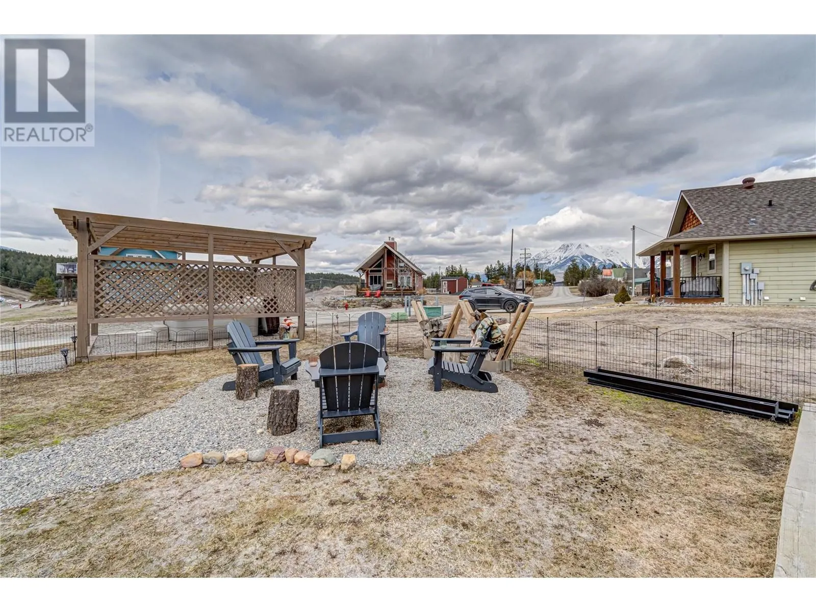 6324 LAURIER Avenue Unit# 18