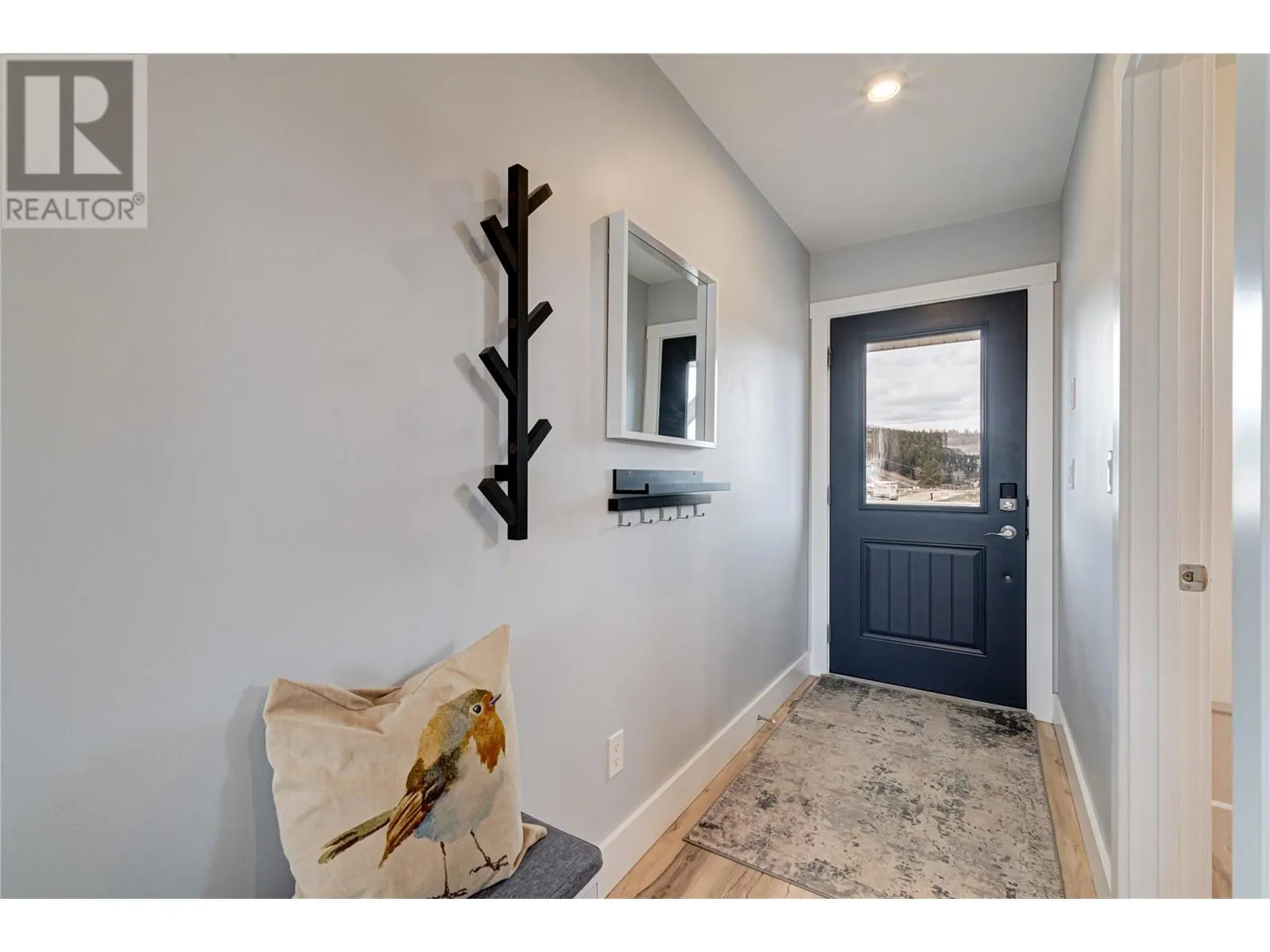 6324 LAURIER Avenue Unit# 18