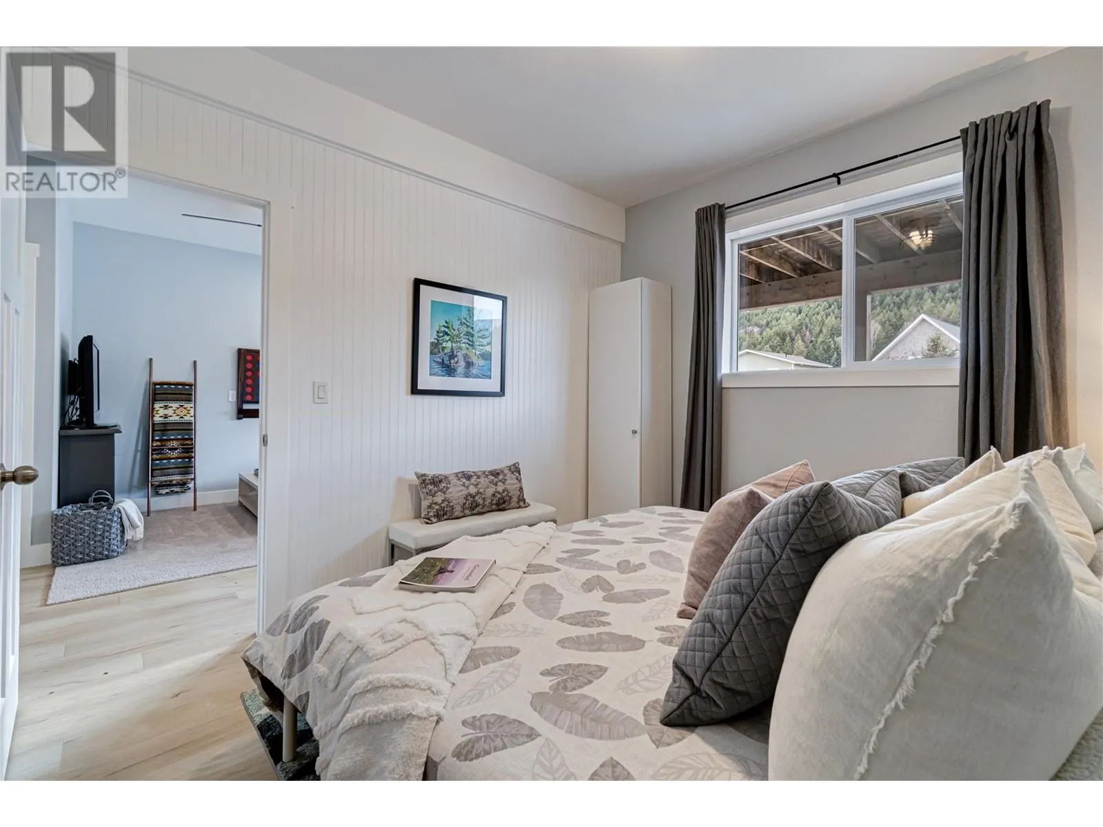 6324 LAURIER Avenue Unit# 18