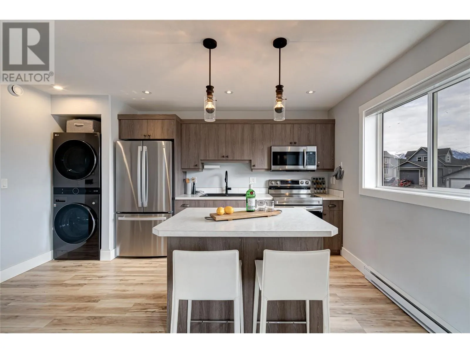 6324 LAURIER Avenue Unit# 18