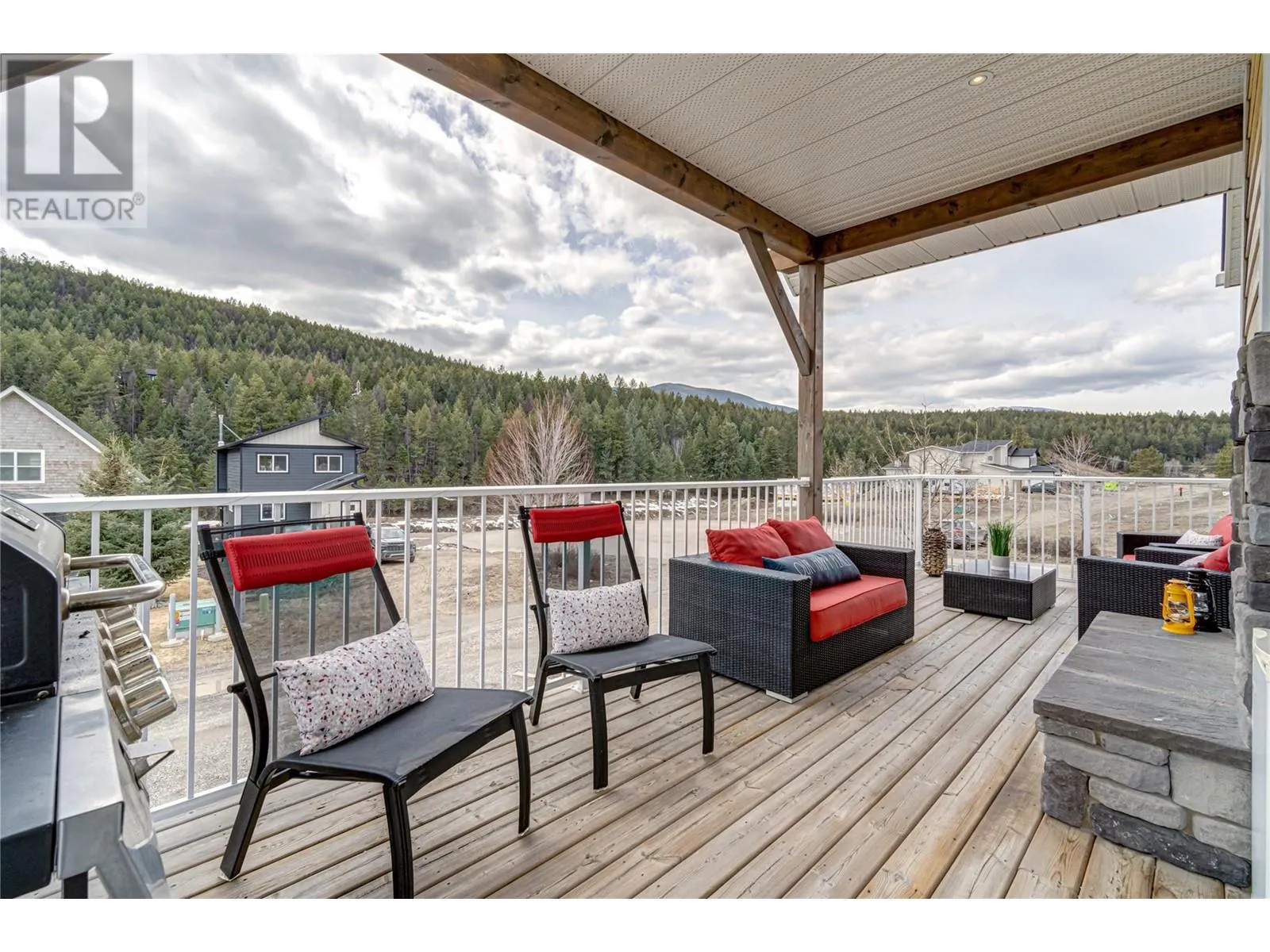 6324 LAURIER Avenue Unit# 18