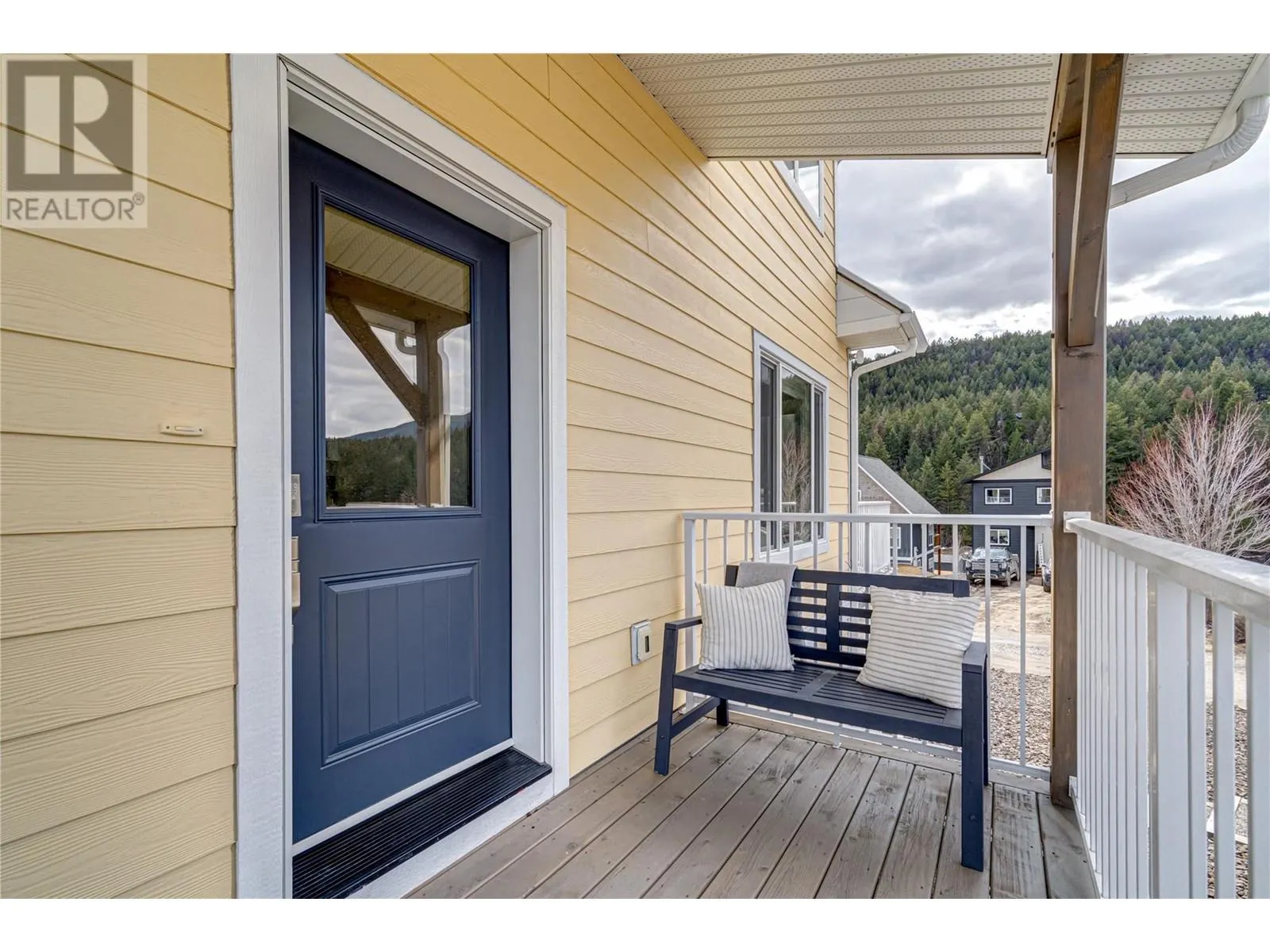 6324 LAURIER Avenue Unit# 18