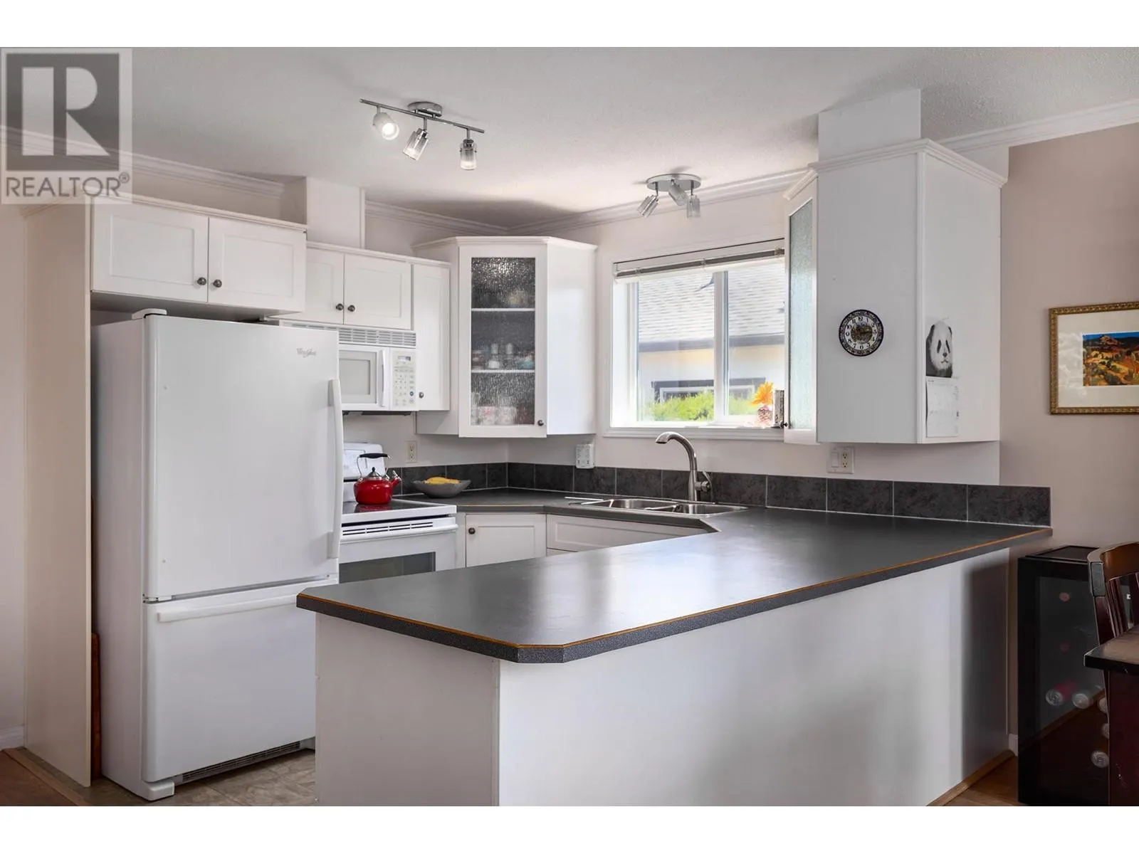2195 Mimosa Drive