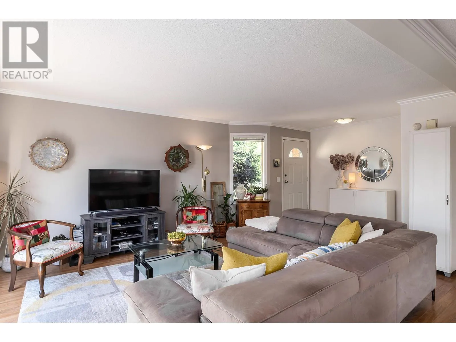 2195 Mimosa Drive