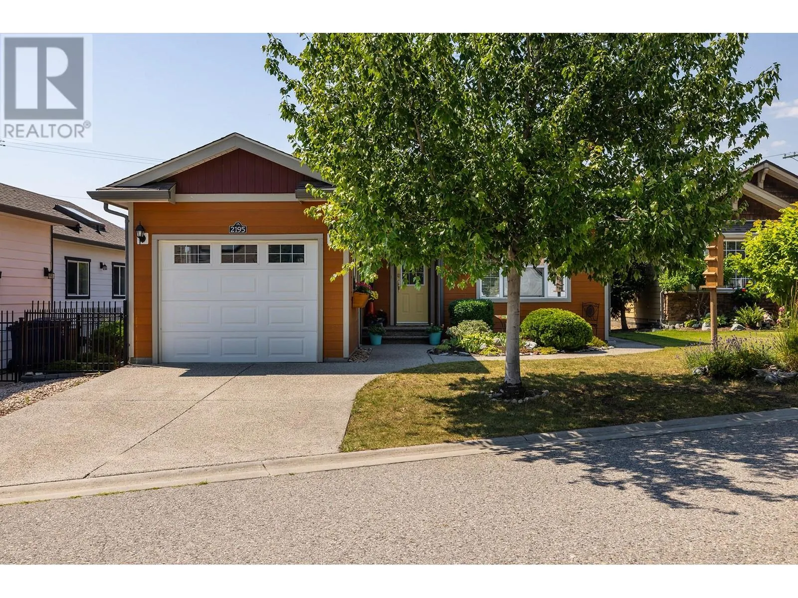 2195 Mimosa Drive