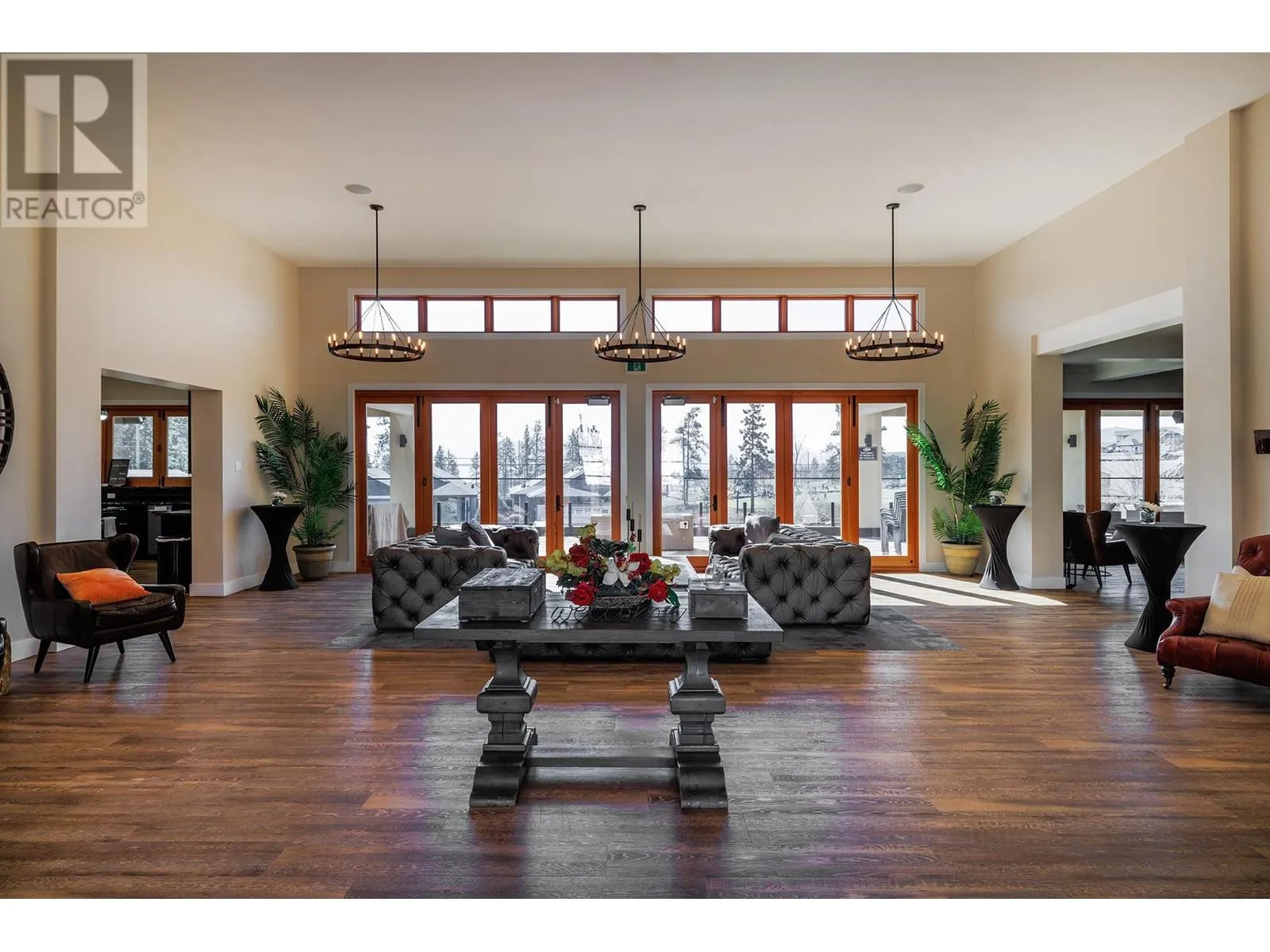 2195 Mimosa Drive