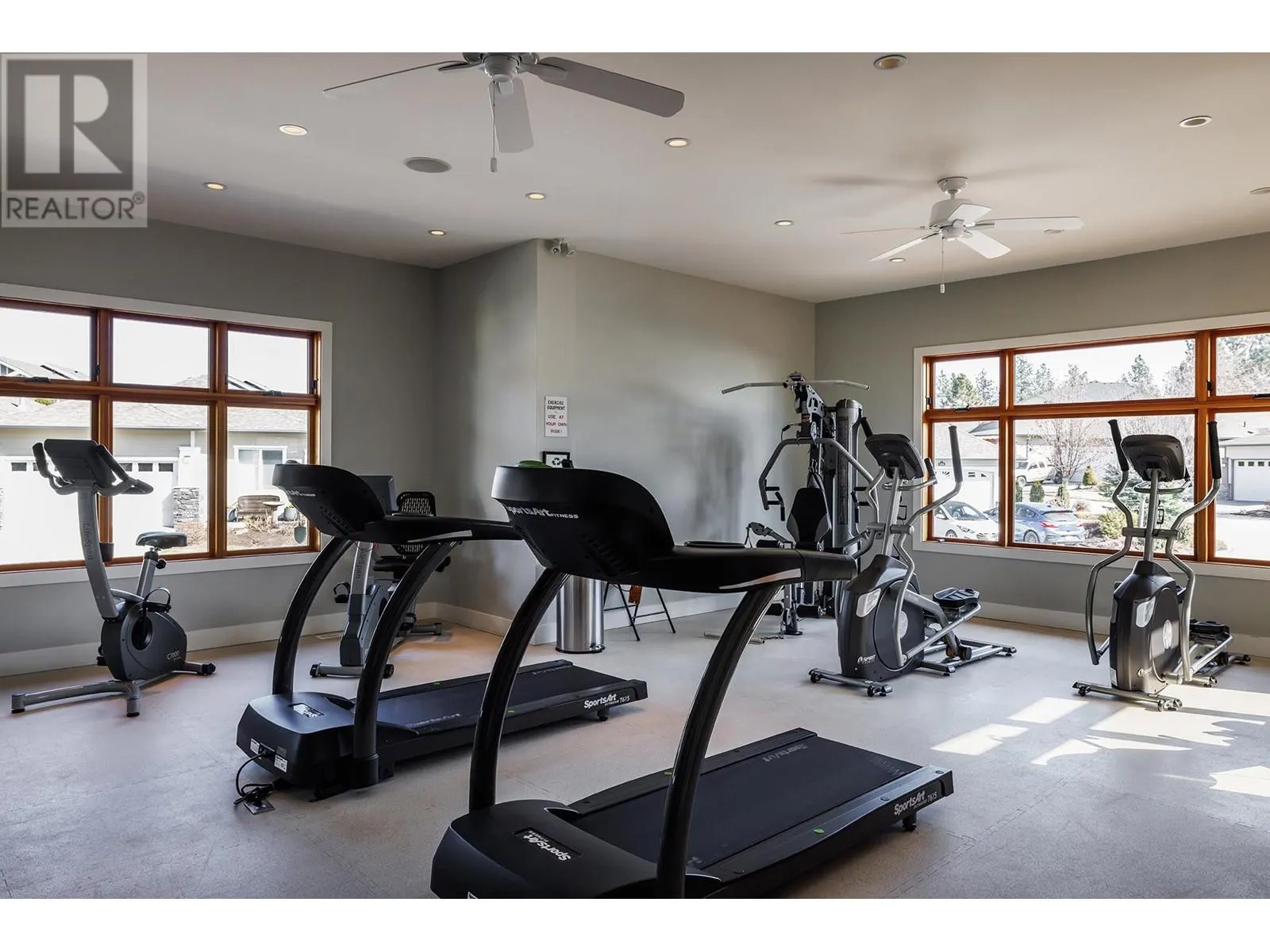 2195 Mimosa Drive