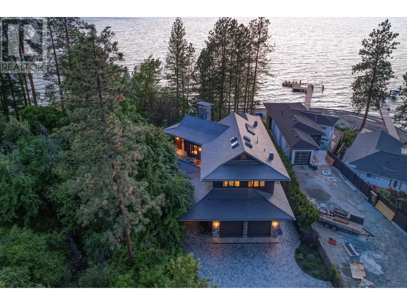 5308 Lakeshore Road