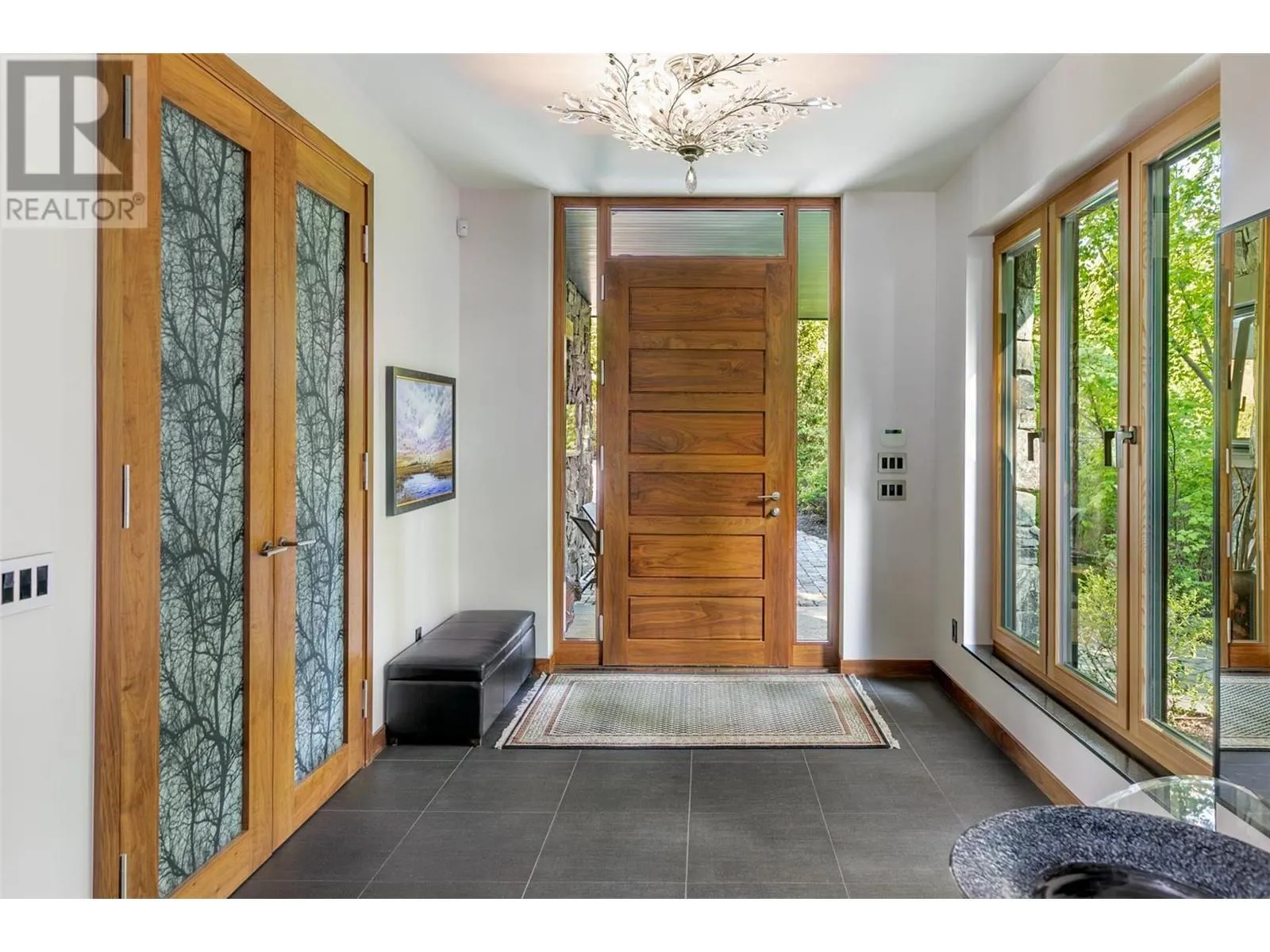 5308 Lakeshore Road