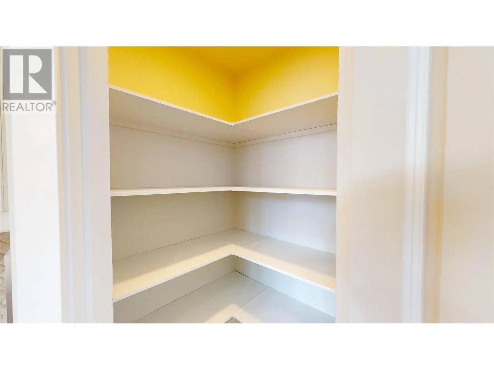 4868 Riverview Drive Unit# 118
