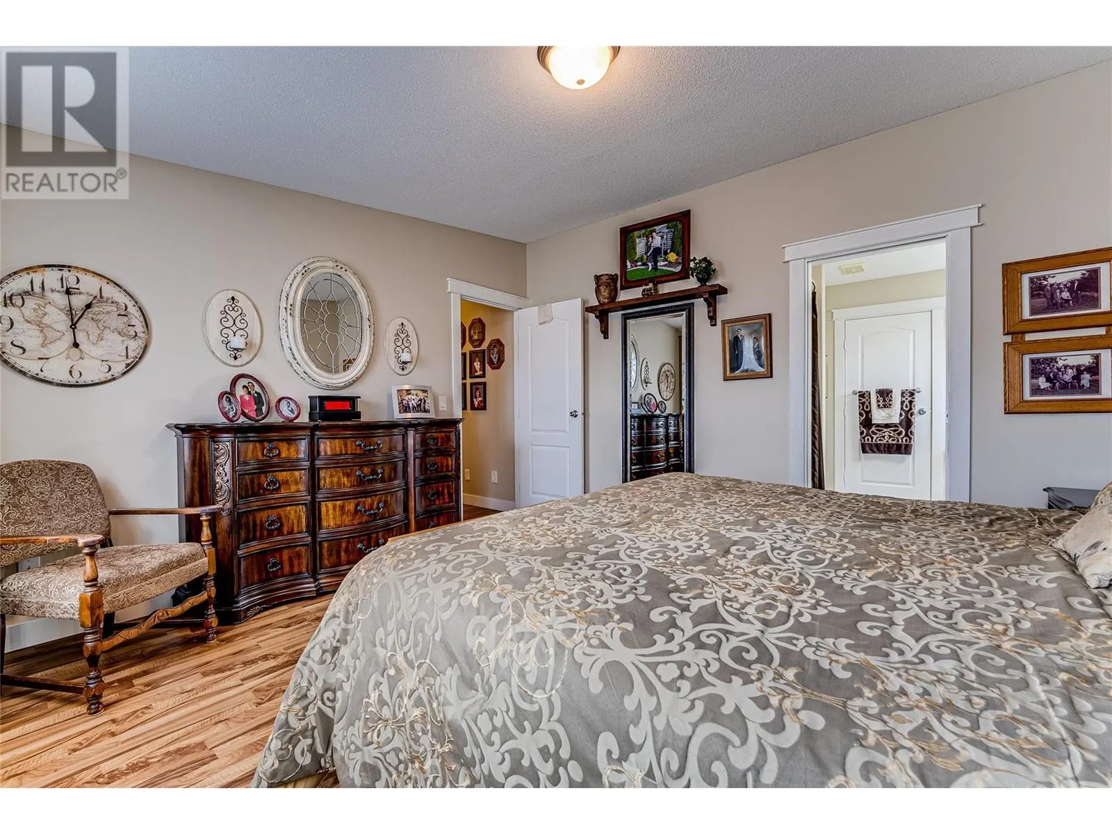 2727 Lakeshore Road Unit# 105