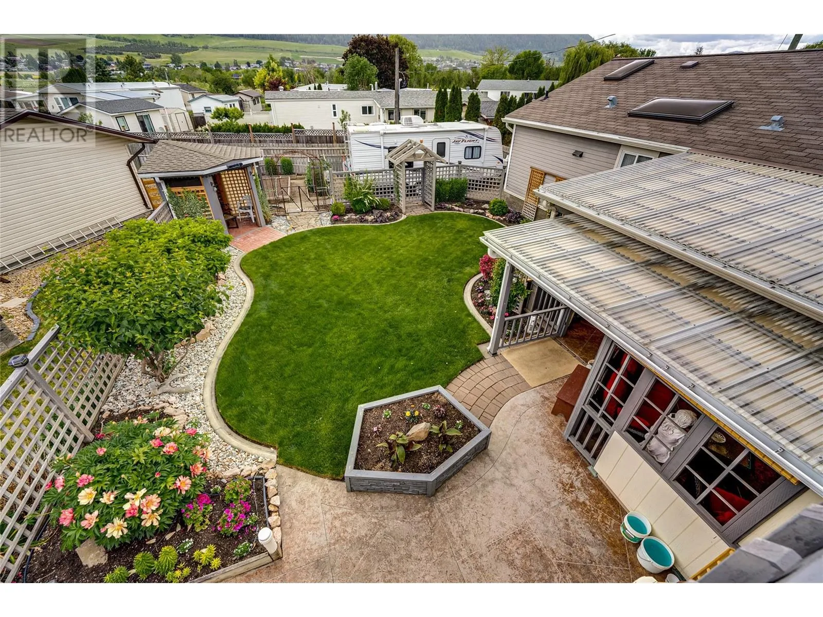 2727 Lakeshore Road Unit# 105