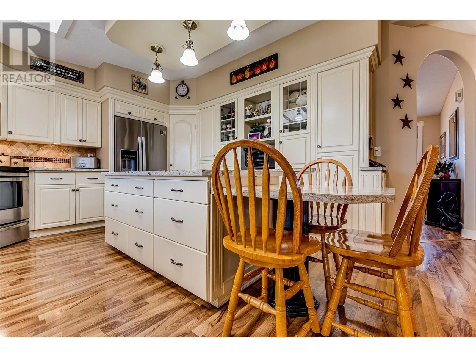 2727 Lakeshore Road Unit# 105