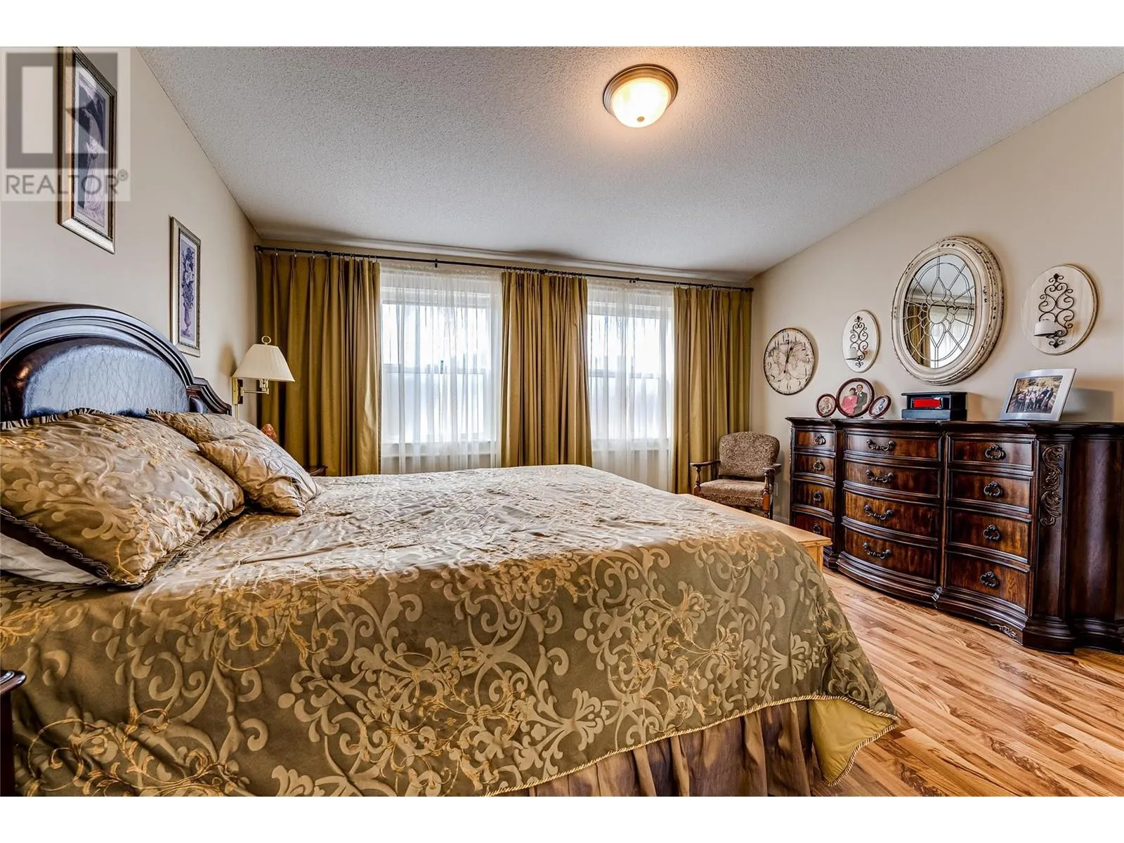 2727 Lakeshore Road Unit# 105