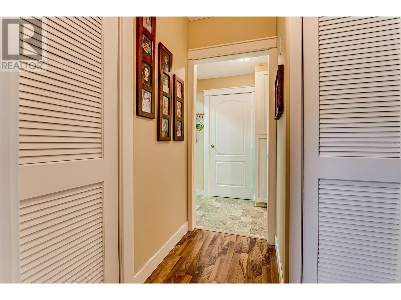 2727 Lakeshore Road Unit# 105
