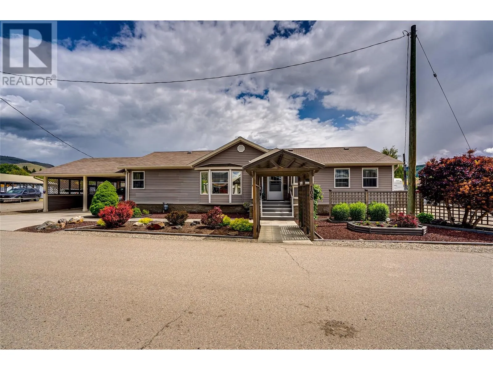 2727 Lakeshore Road Unit# 105