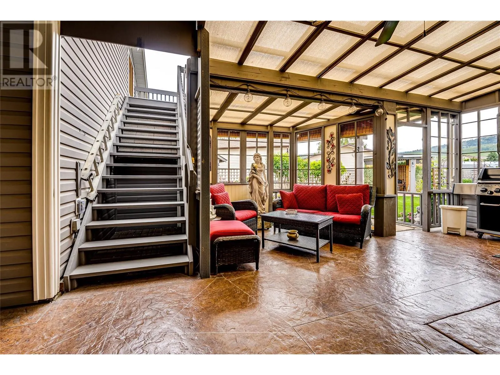 2727 Lakeshore Road Unit# 105