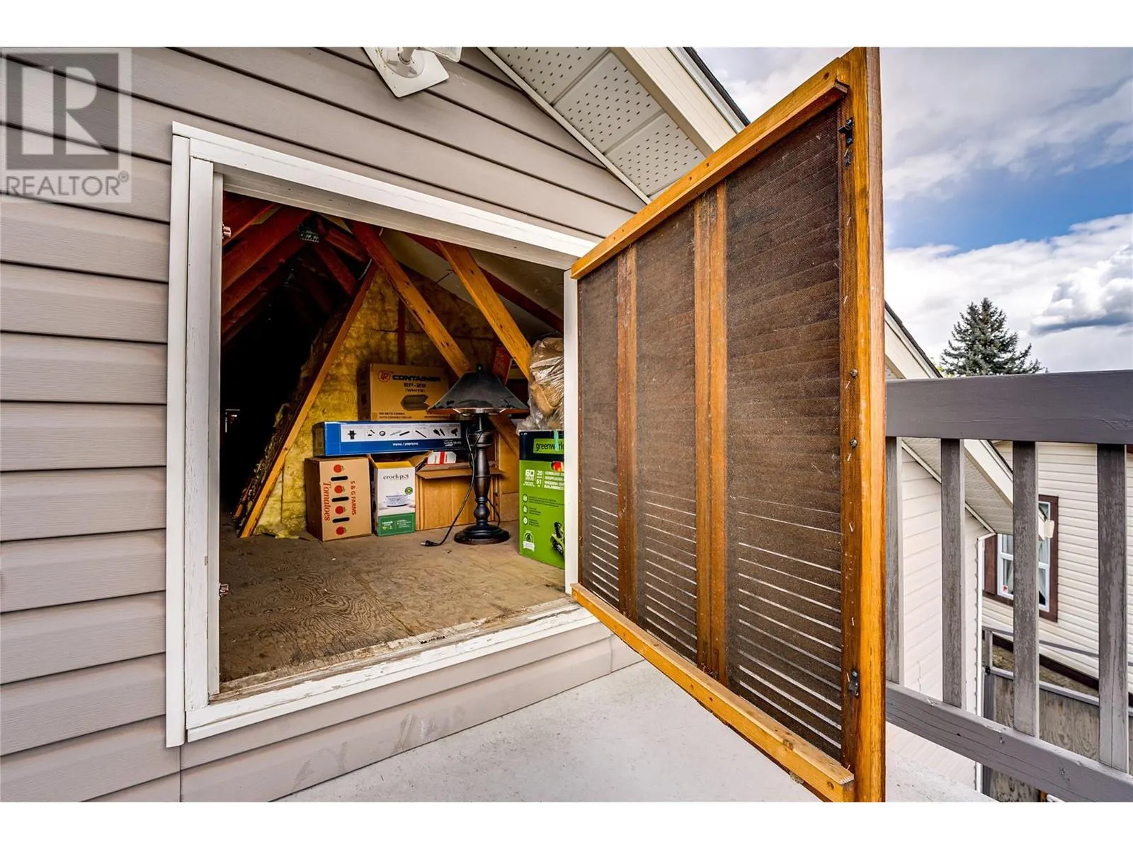 2727 Lakeshore Road Unit# 105