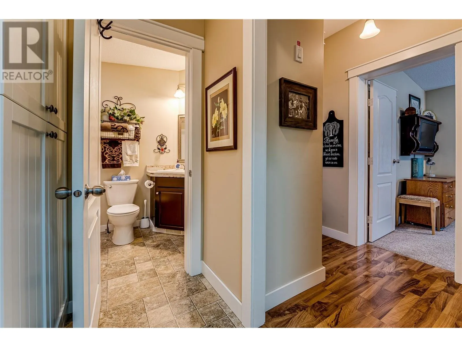 2727 Lakeshore Road Unit# 105