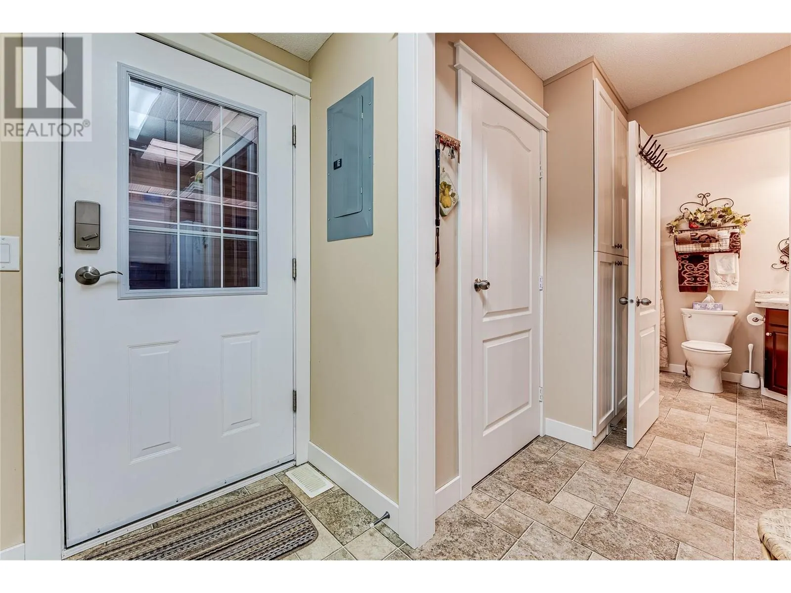 2727 Lakeshore Road Unit# 105