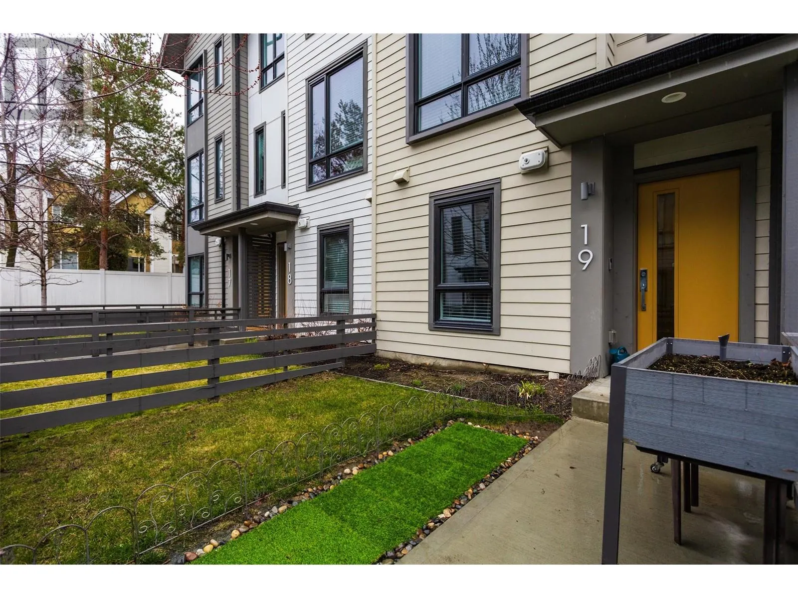 170 Celano Crescent Unit# 19