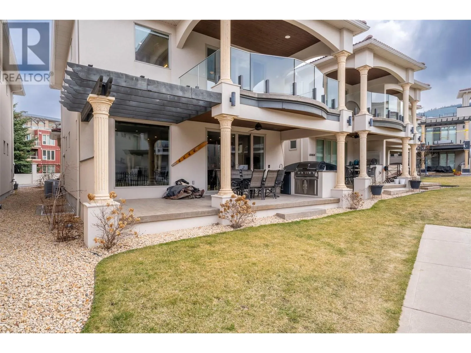 7373 Brooks Lane Unit# 4