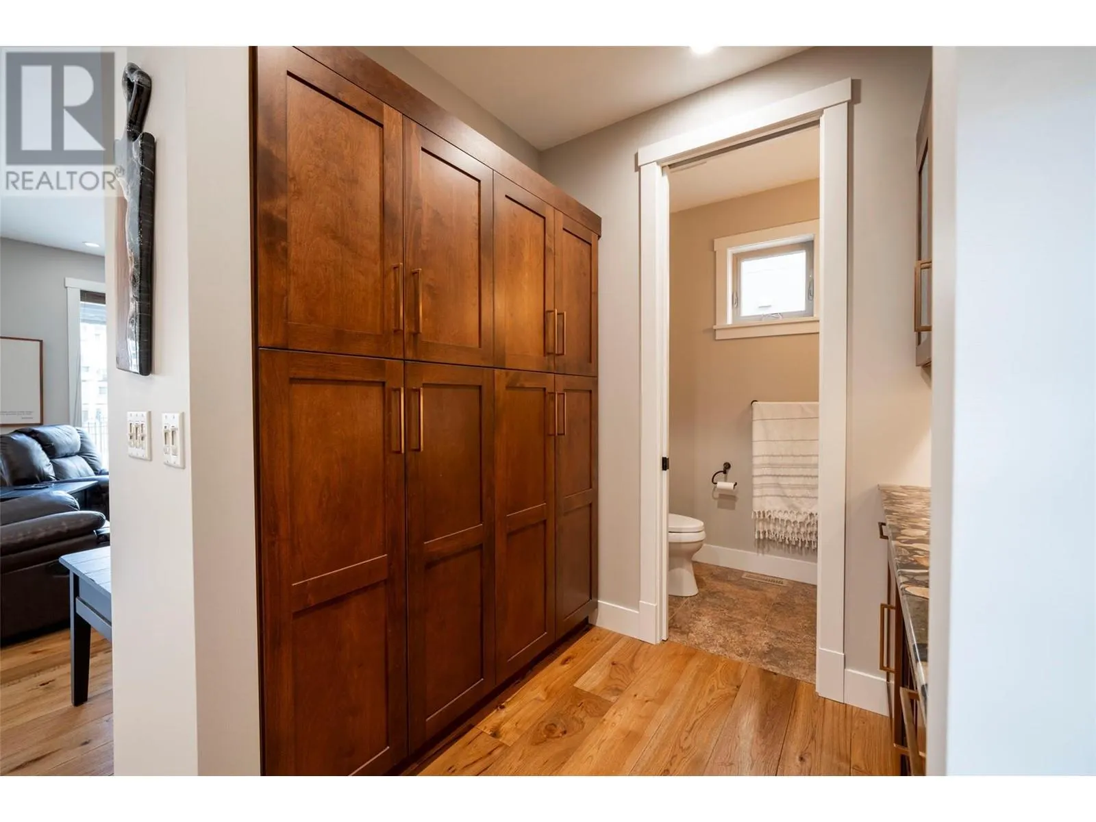 7373 Brooks Lane Unit# 4
