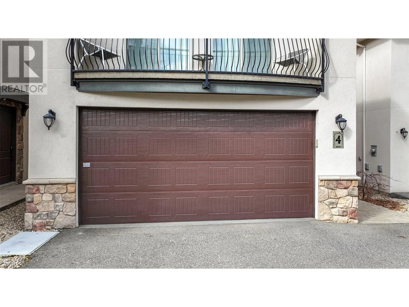 7373 Brooks Lane Unit# 4