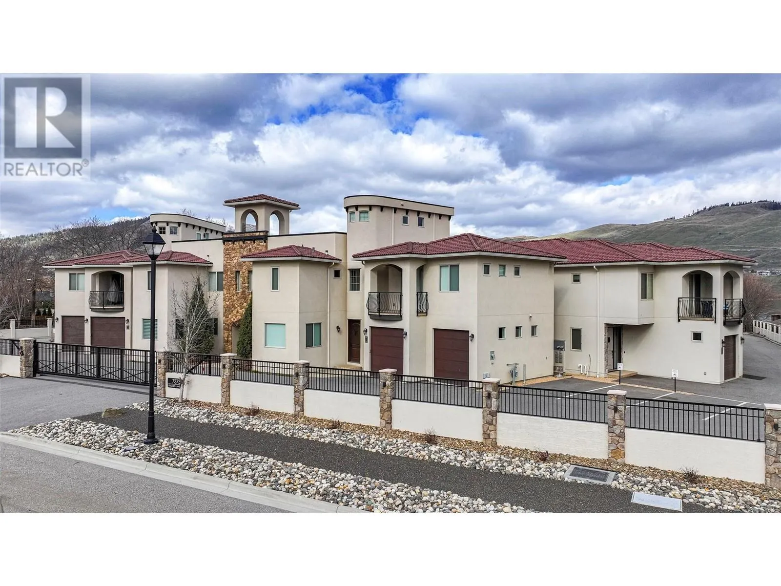 7373 Brooks Lane Unit# 4