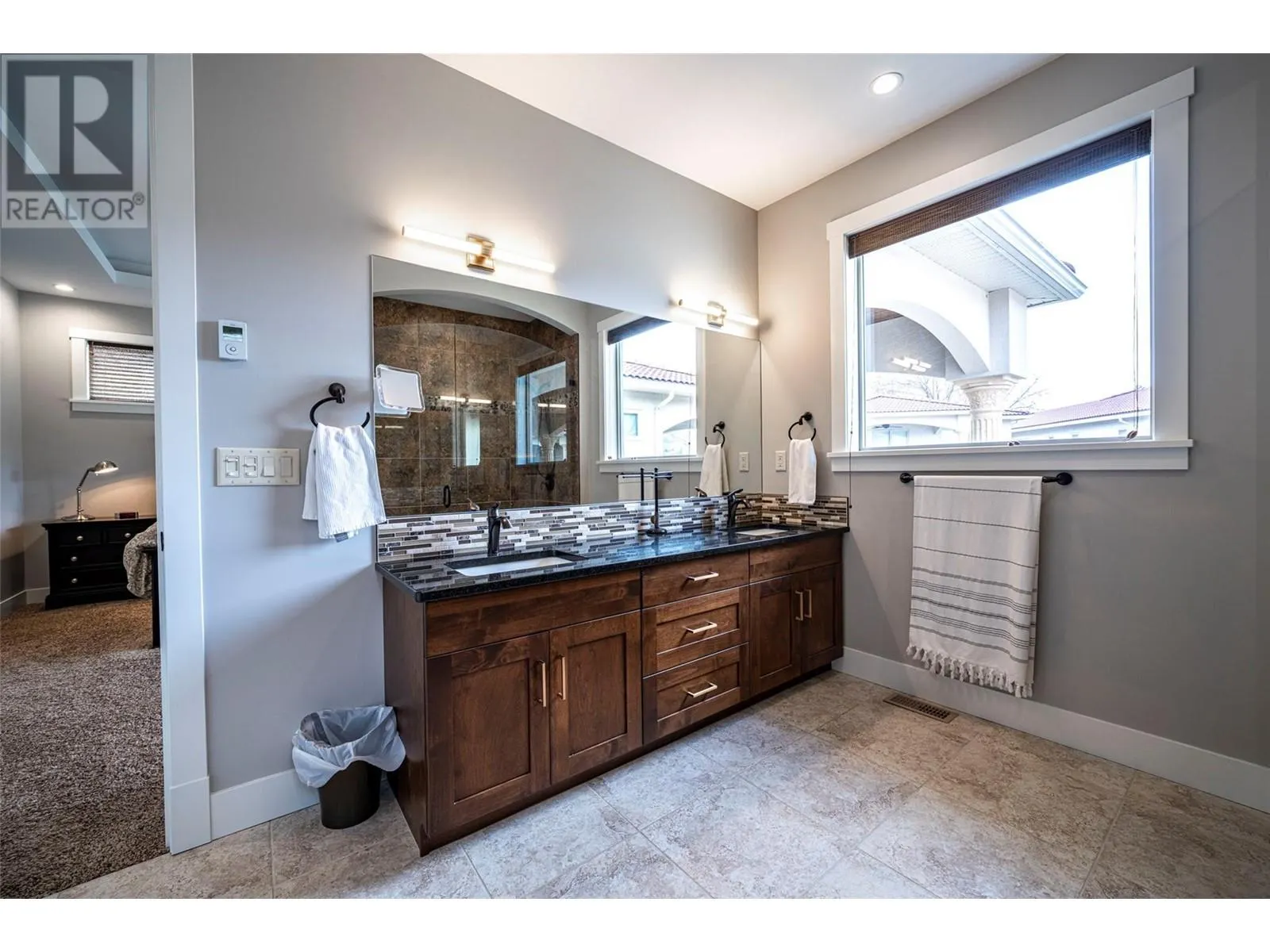 7373 Brooks Lane Unit# 4