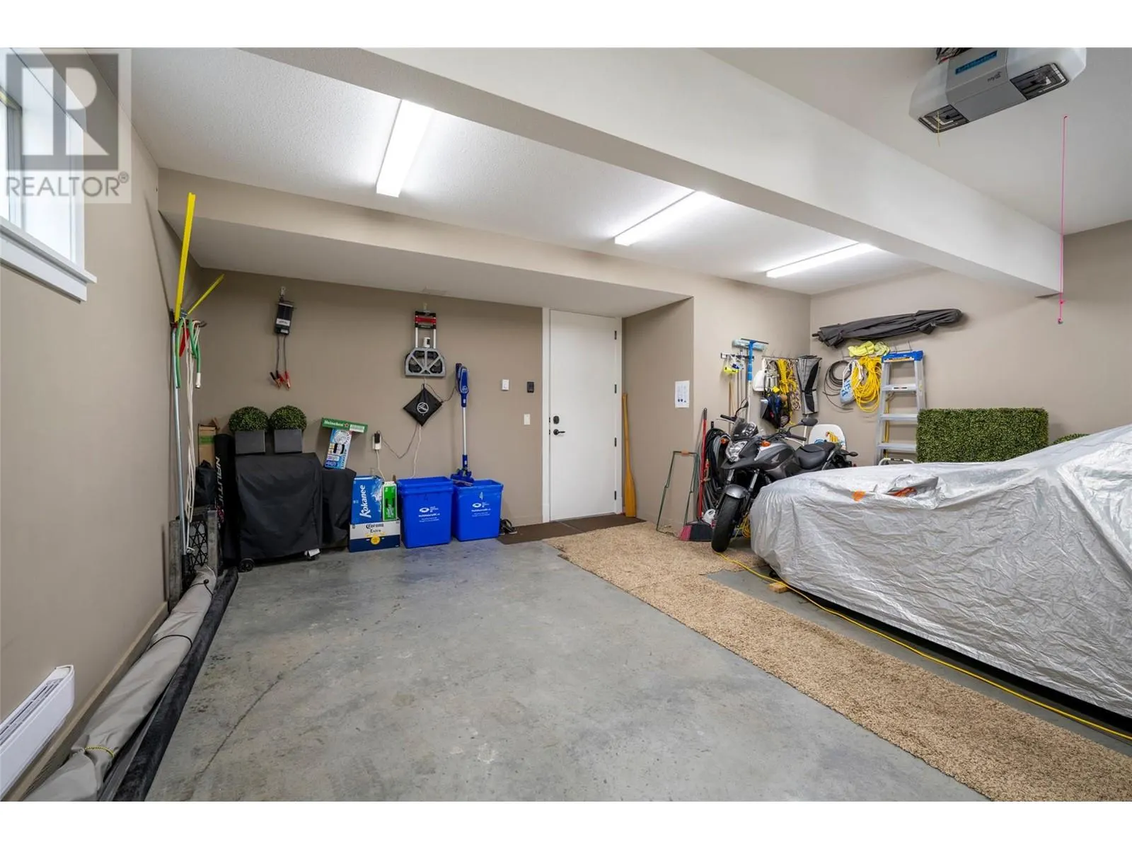 7373 Brooks Lane Unit# 4