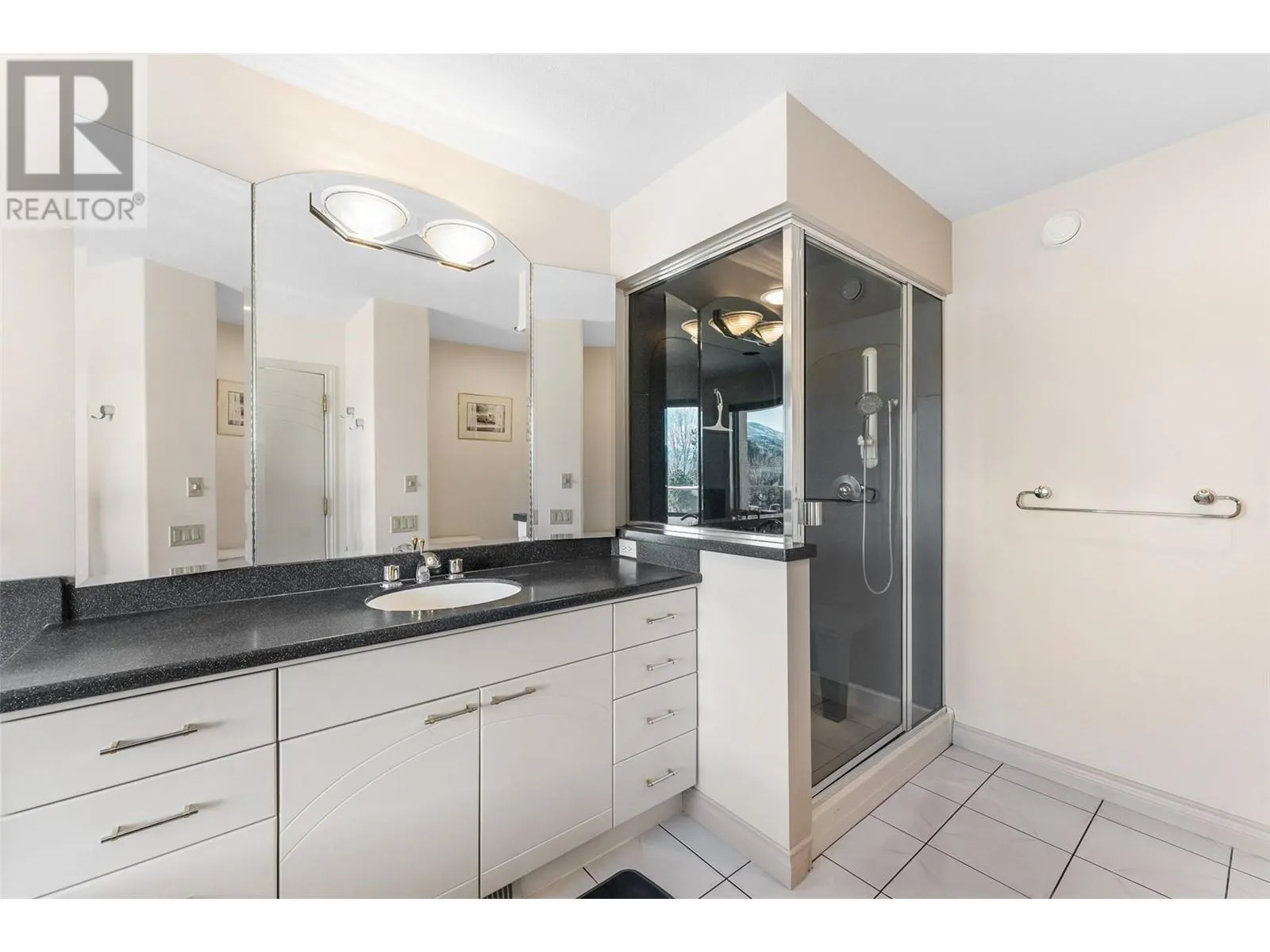 307 Sandpiper Court