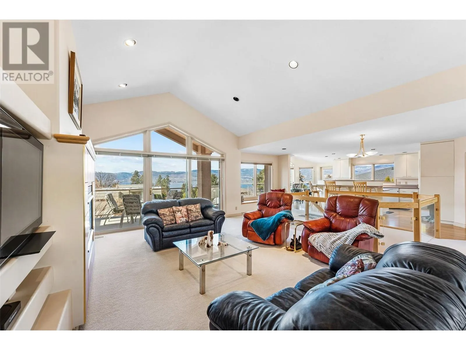 307 Sandpiper Court