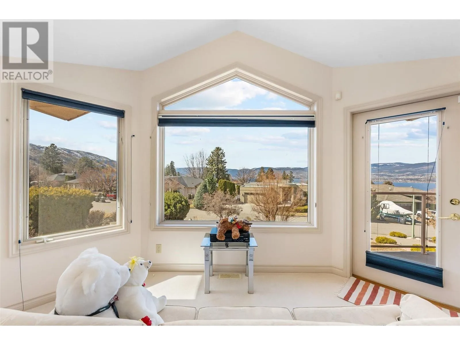 307 Sandpiper Court