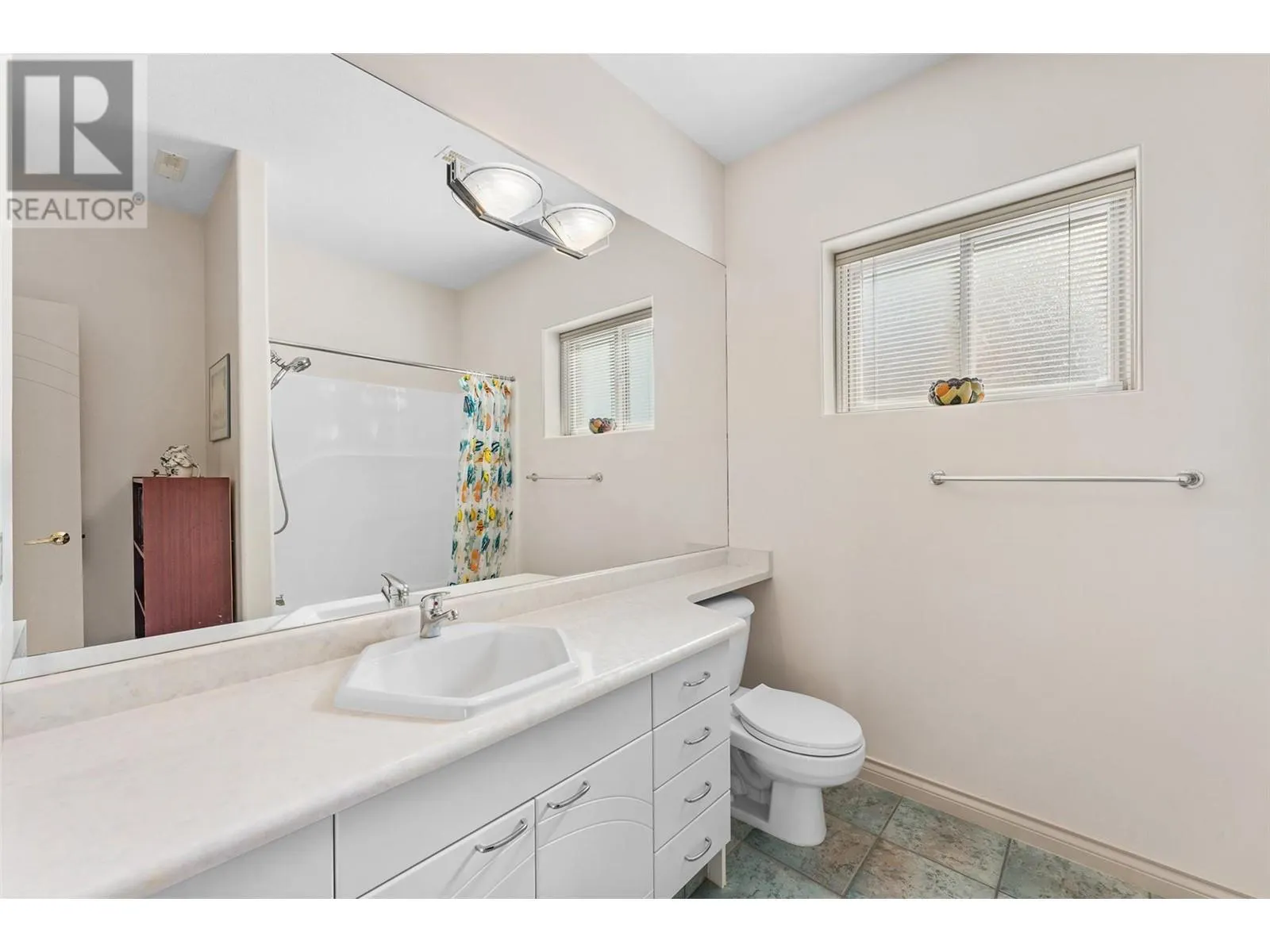 307 Sandpiper Court