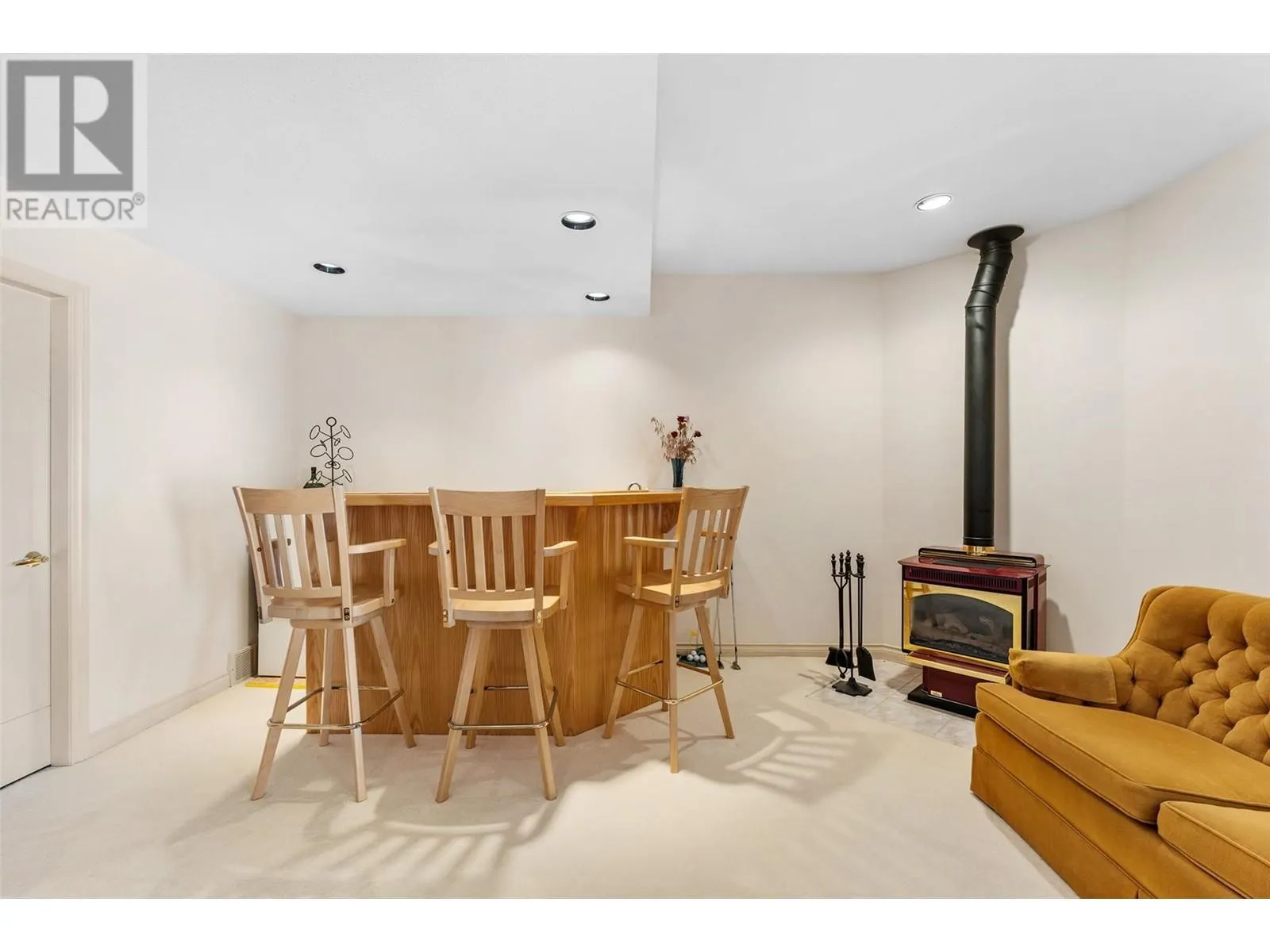 307 Sandpiper Court