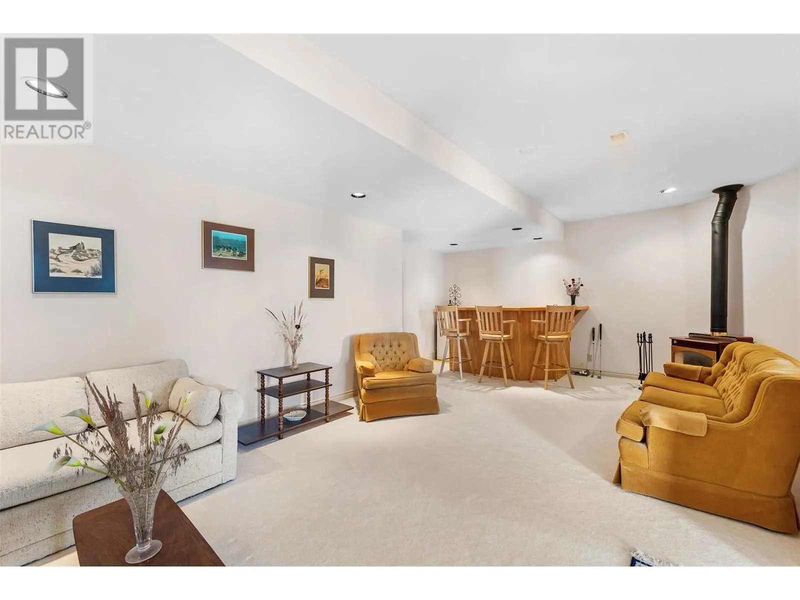 307 Sandpiper Court