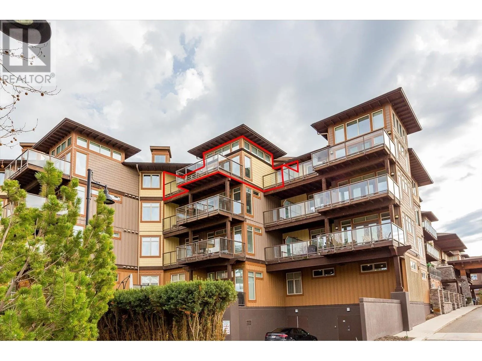 4205 Gellatly Road Unit# 404